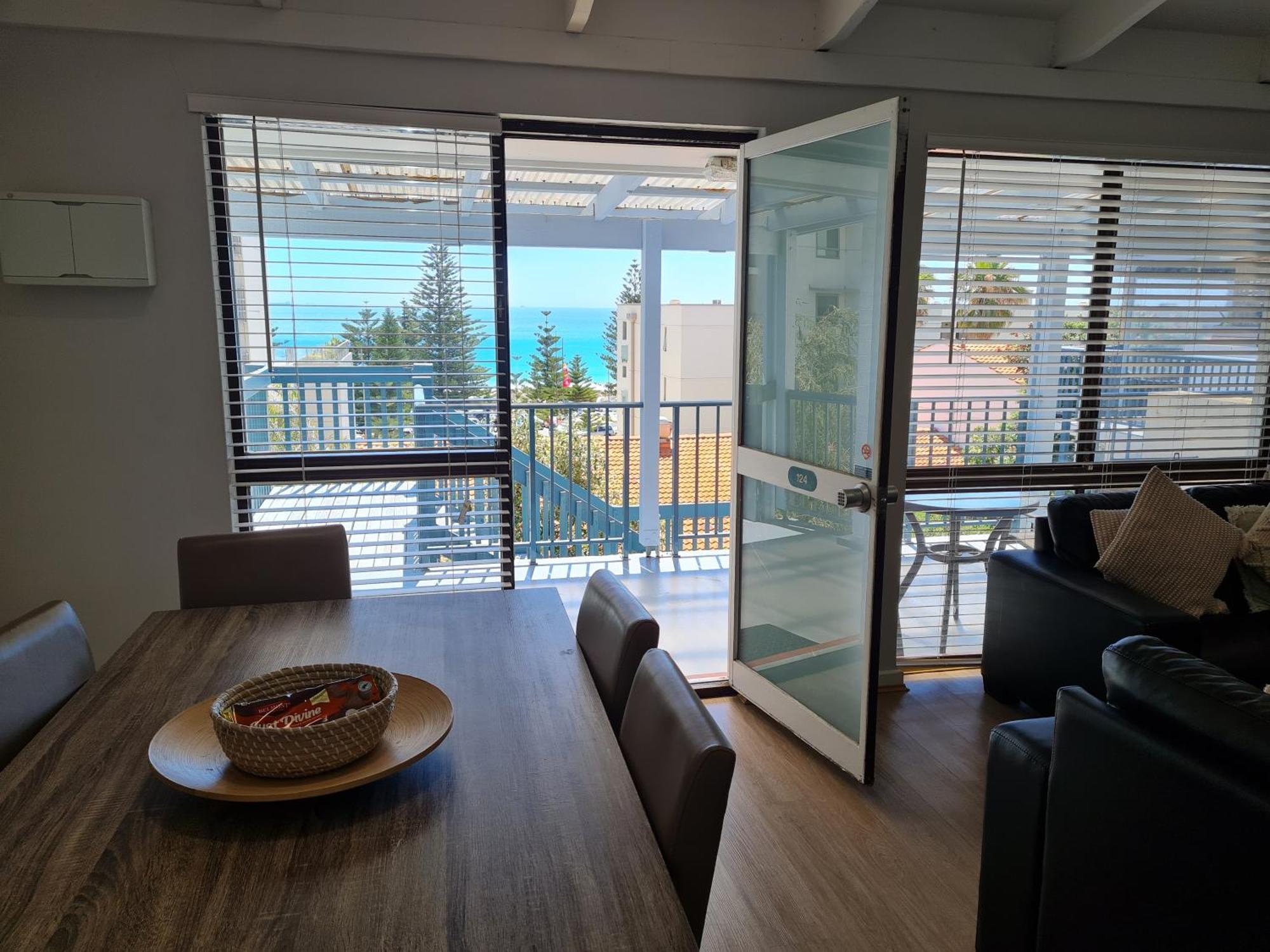 Apartment Coastal Living Iconic Scarborough Perth