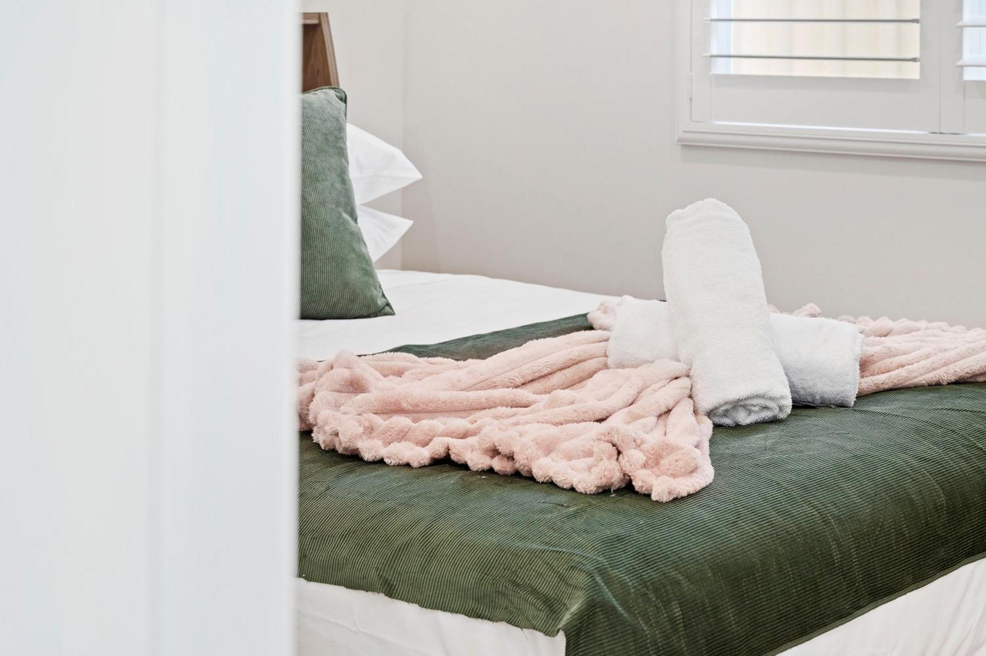 Wembley Nook Retreat Guest house *