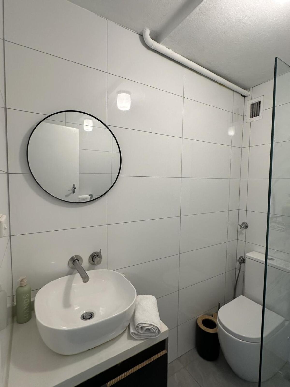 Urban Haven- One Bedroom Apartment Perth