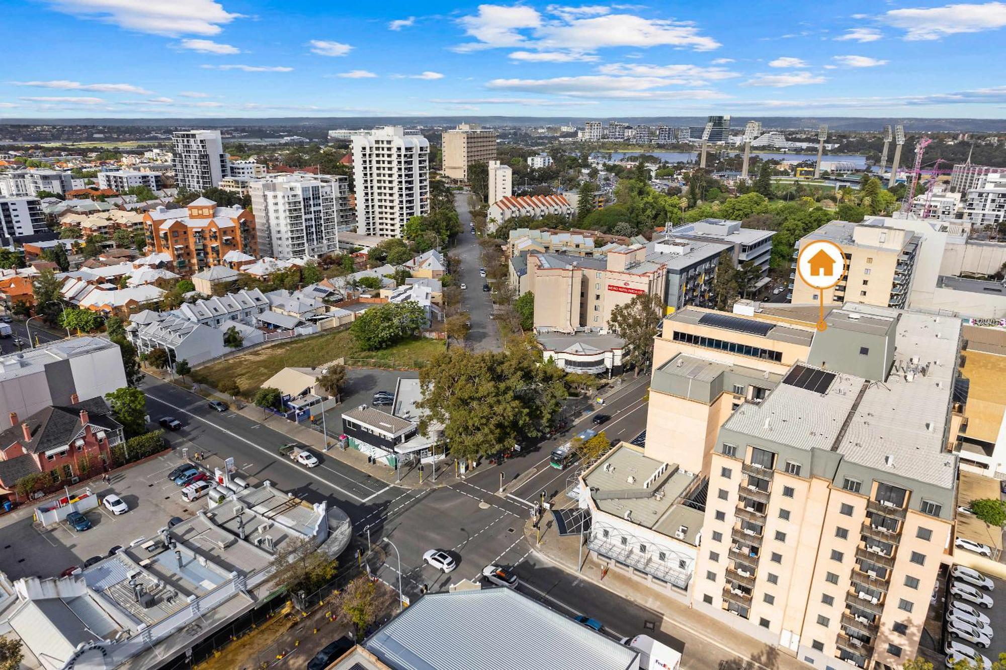 Spacious On Hay St Cbd