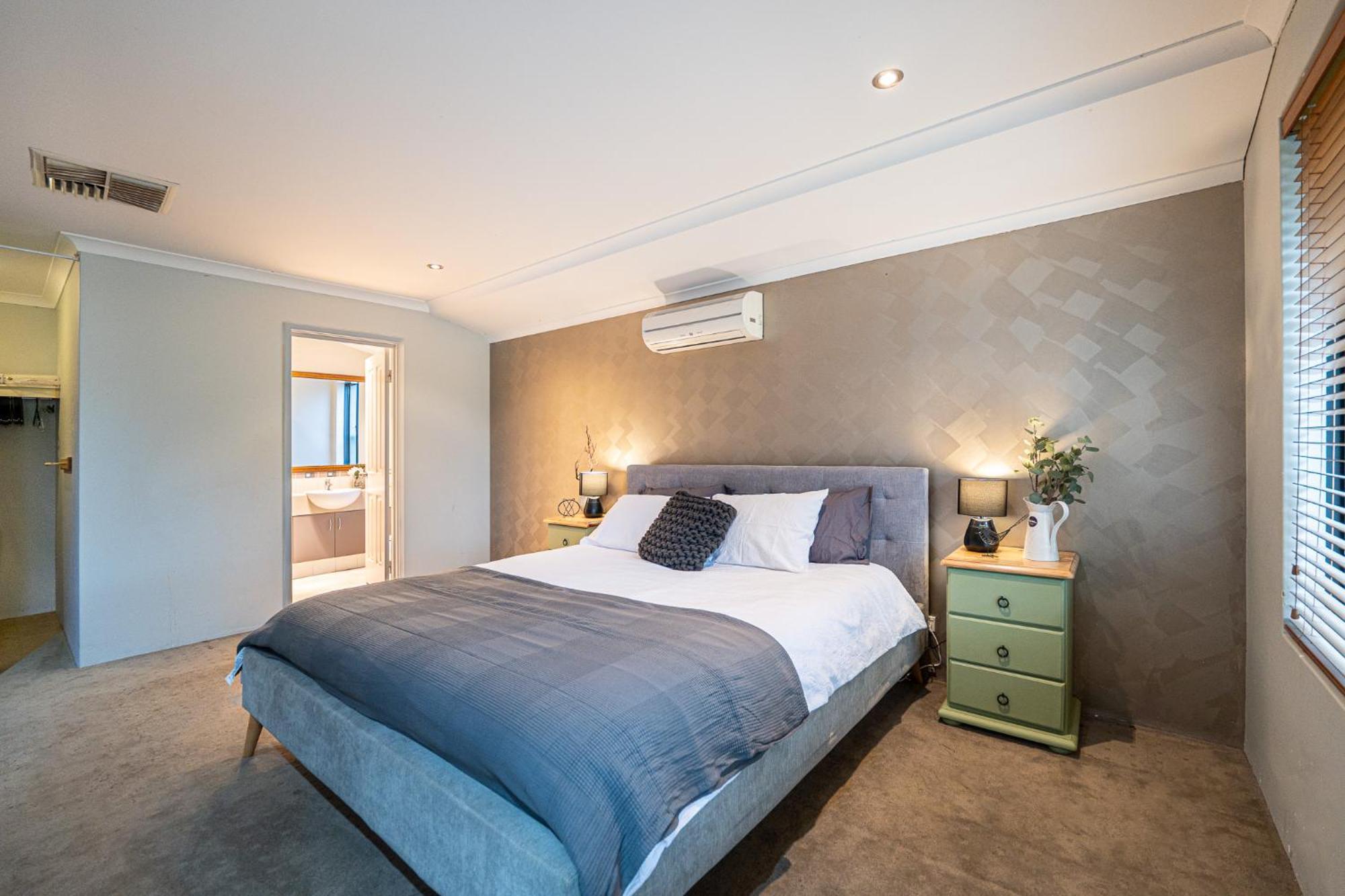 Holiday home Airport 5Br Haven - Full Kitchen & Tranquil