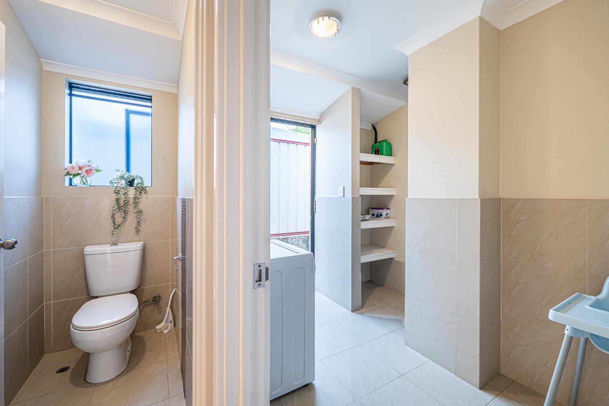 Airport 5Br Haven - Full Kitchen & Tranquil Holiday home *