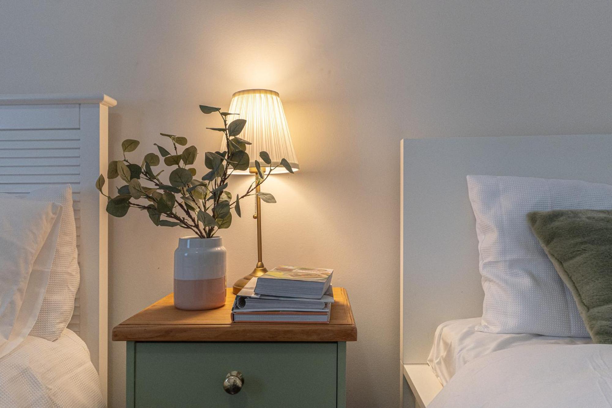 A1 Airport Haven - Quick Access, Comfy & Free Parking