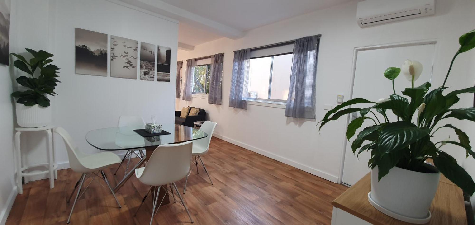 Como Beach Apartments * Perth