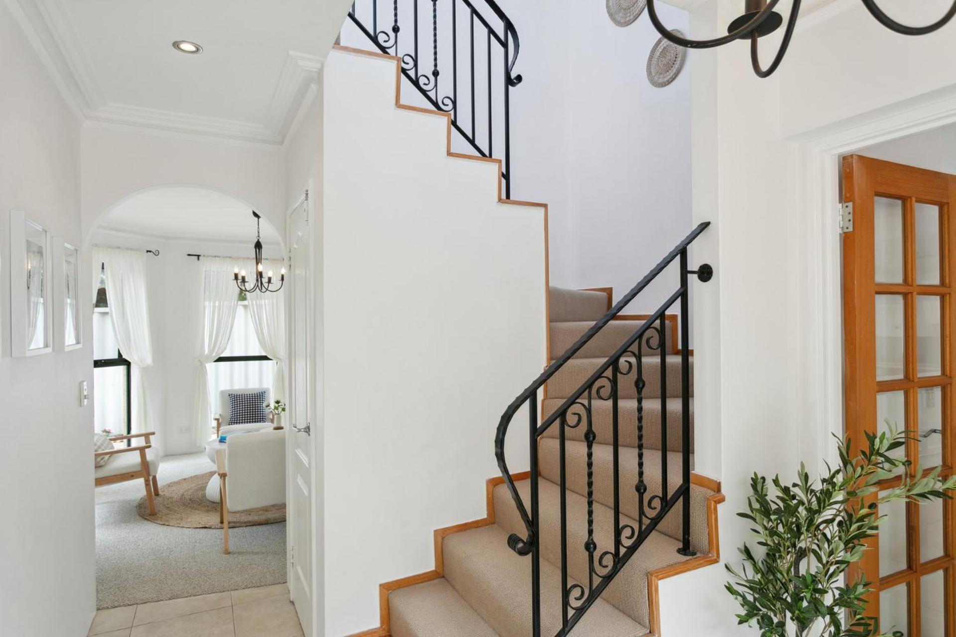 Newly Renovated Steps From Sorrento Holiday home Perth