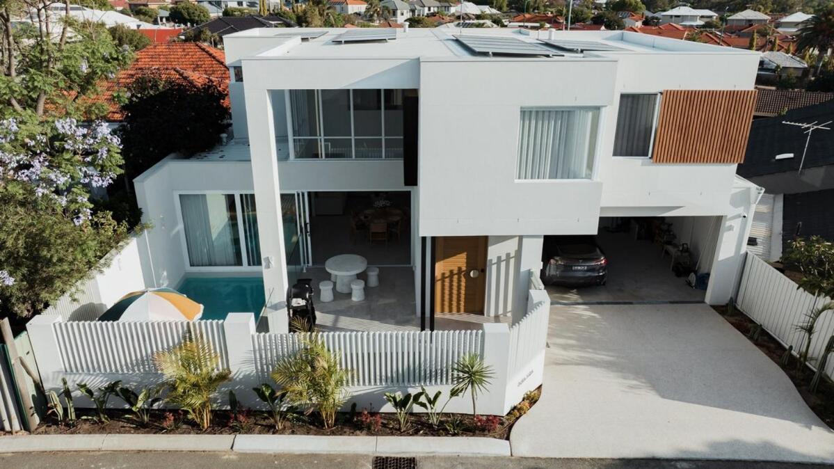 Well Furnished And In A Good Location Apartment Perth