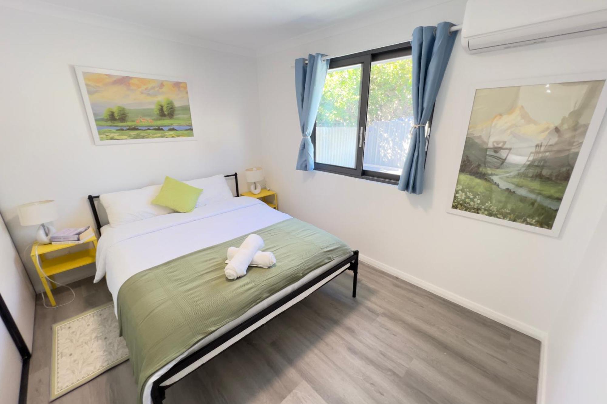 B3 Near Airport - Cozy Home, Walk To Shops & Eats Rumah percutian *