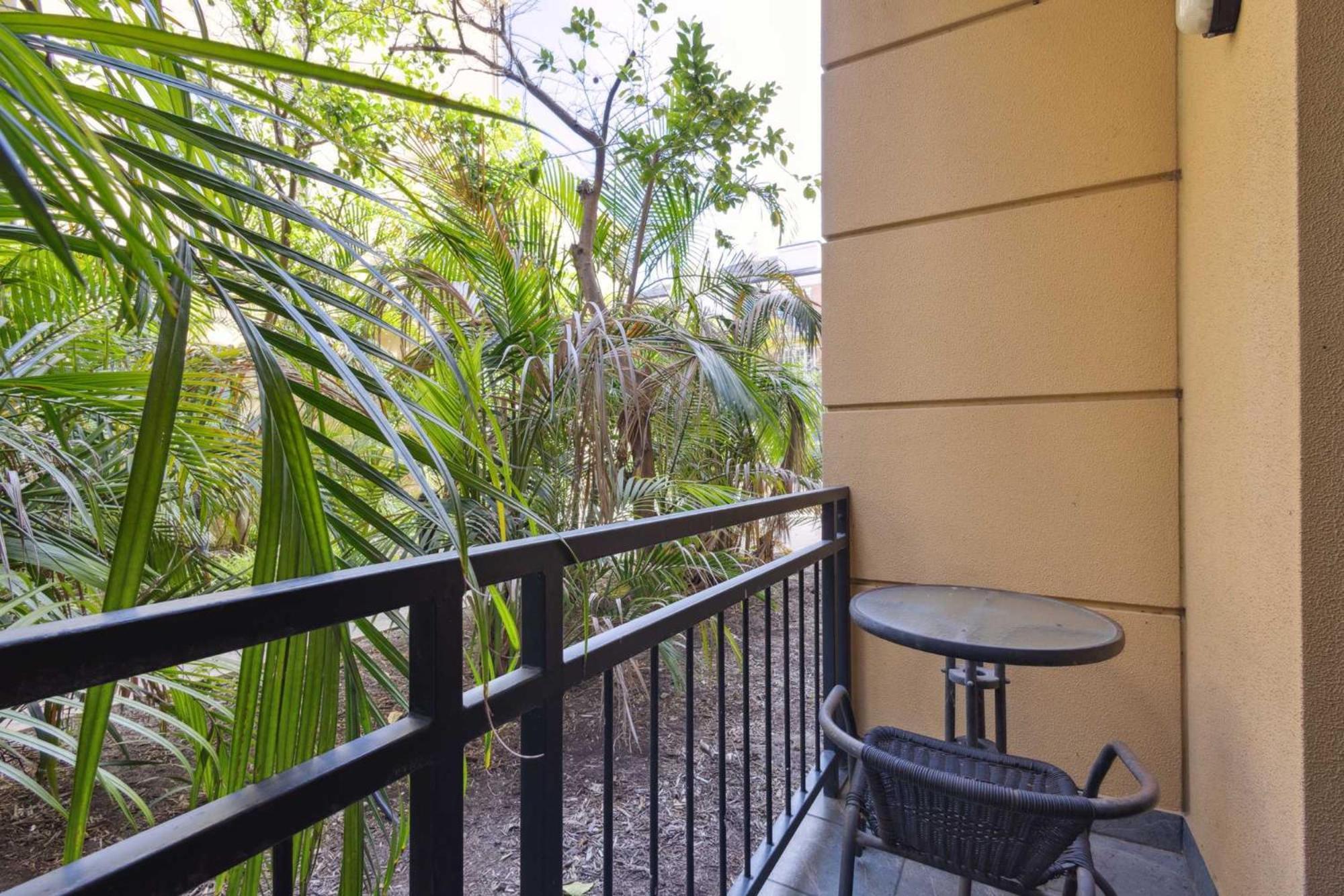 Apartment Stylish & Modern 1-bedroom In The Heart Of Northbridge