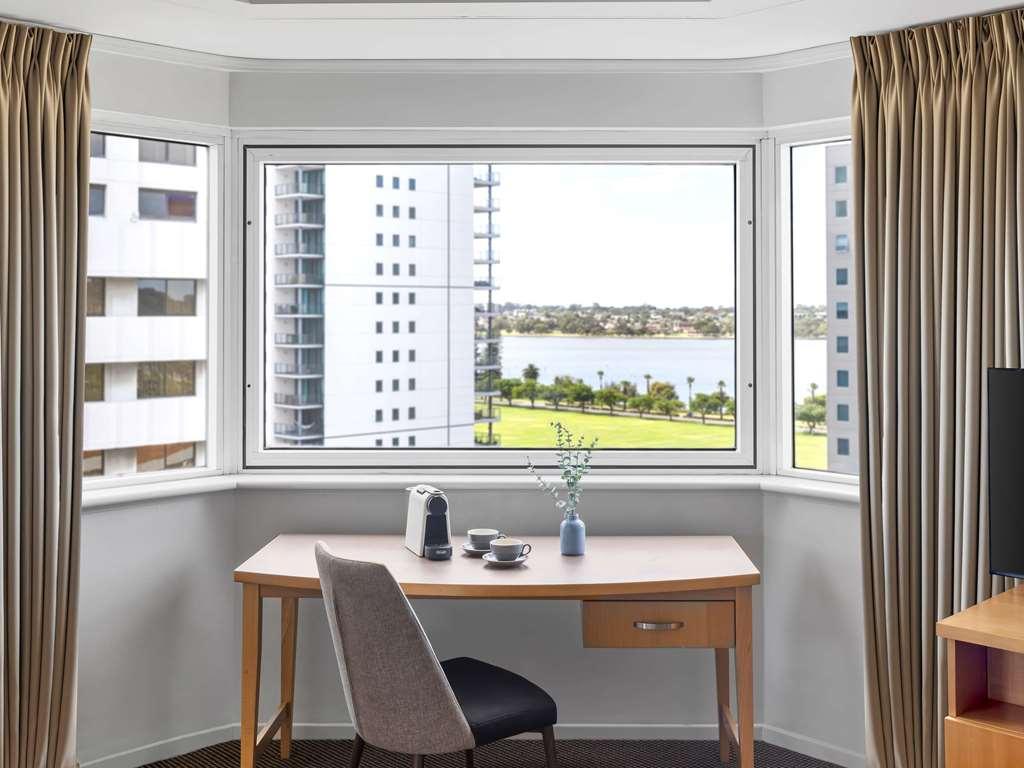 Hotel Novotel Langley 4*