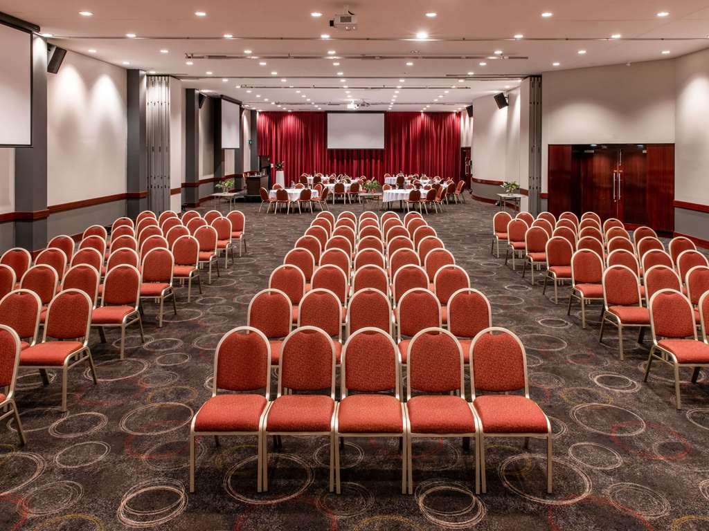 Novotel Langley Hotel