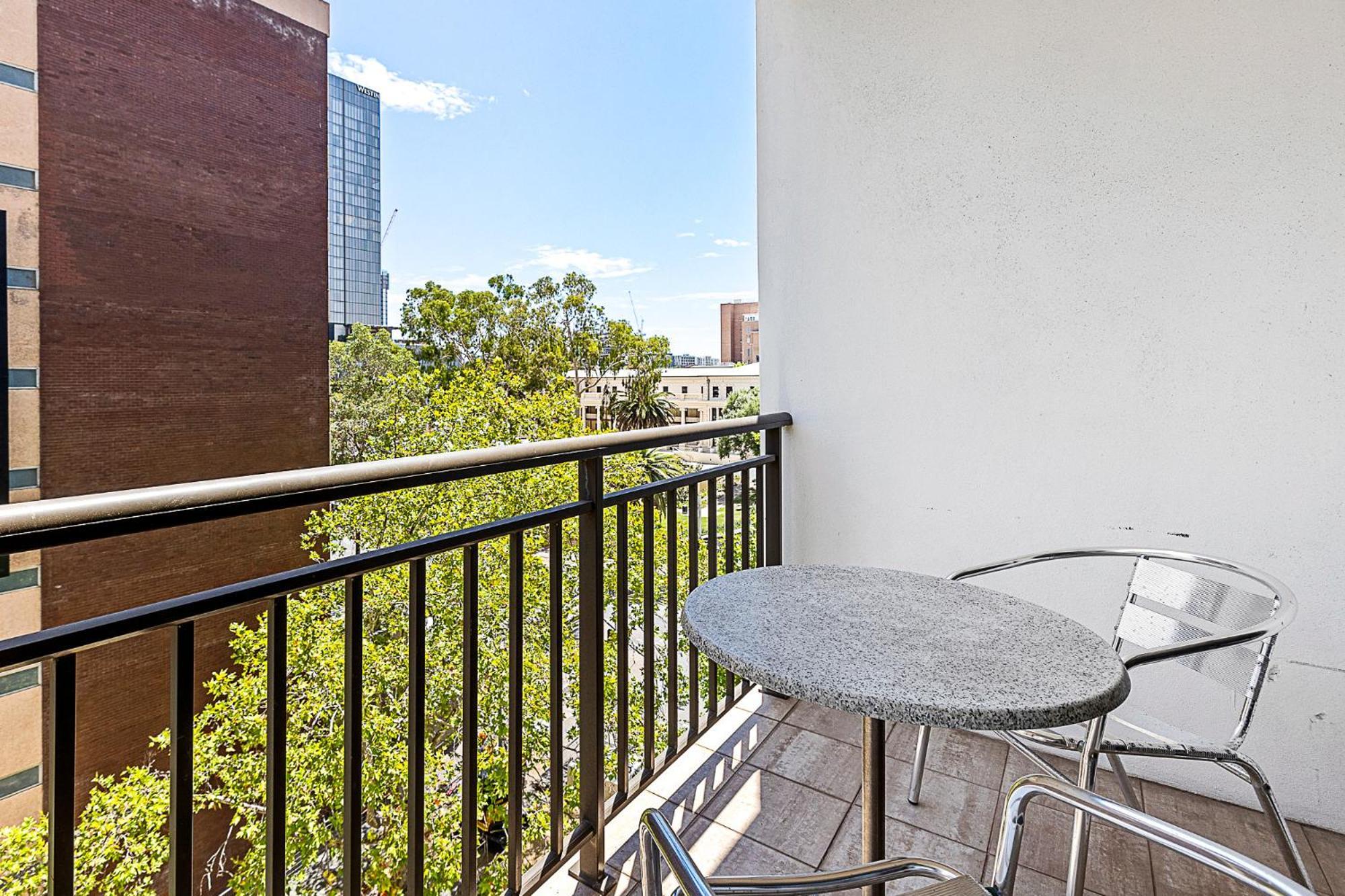Apartment Retreat Horizons - Spacious Cbd 1br