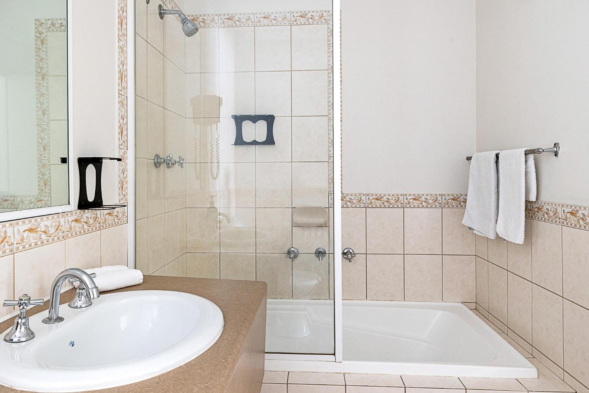 Apartment Retreat Horizons - Spacious Cbd 1br Perth