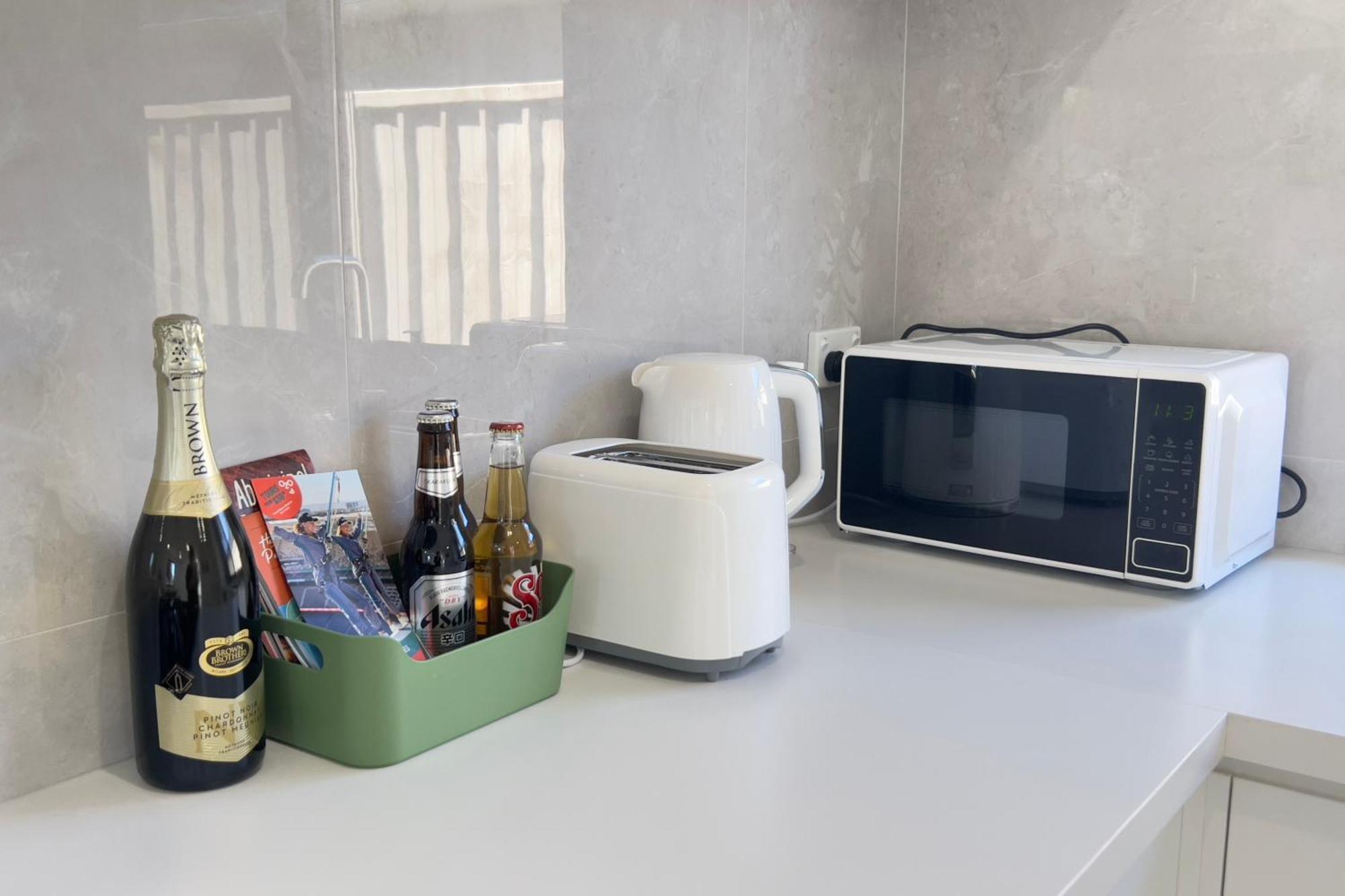 Holiday home B2 Airport Adjacent Home - New Amenities & Fast Wi-Fi *
