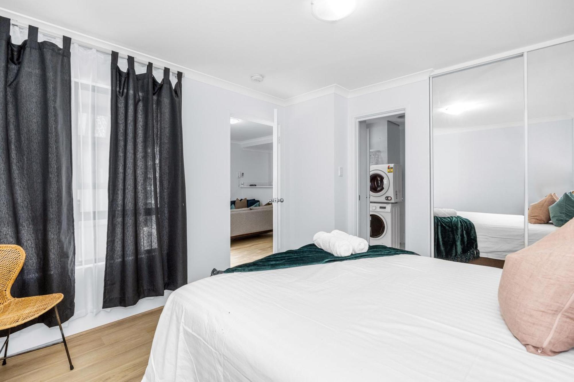 Play & On Hay - 2bdrgympool Apartment *