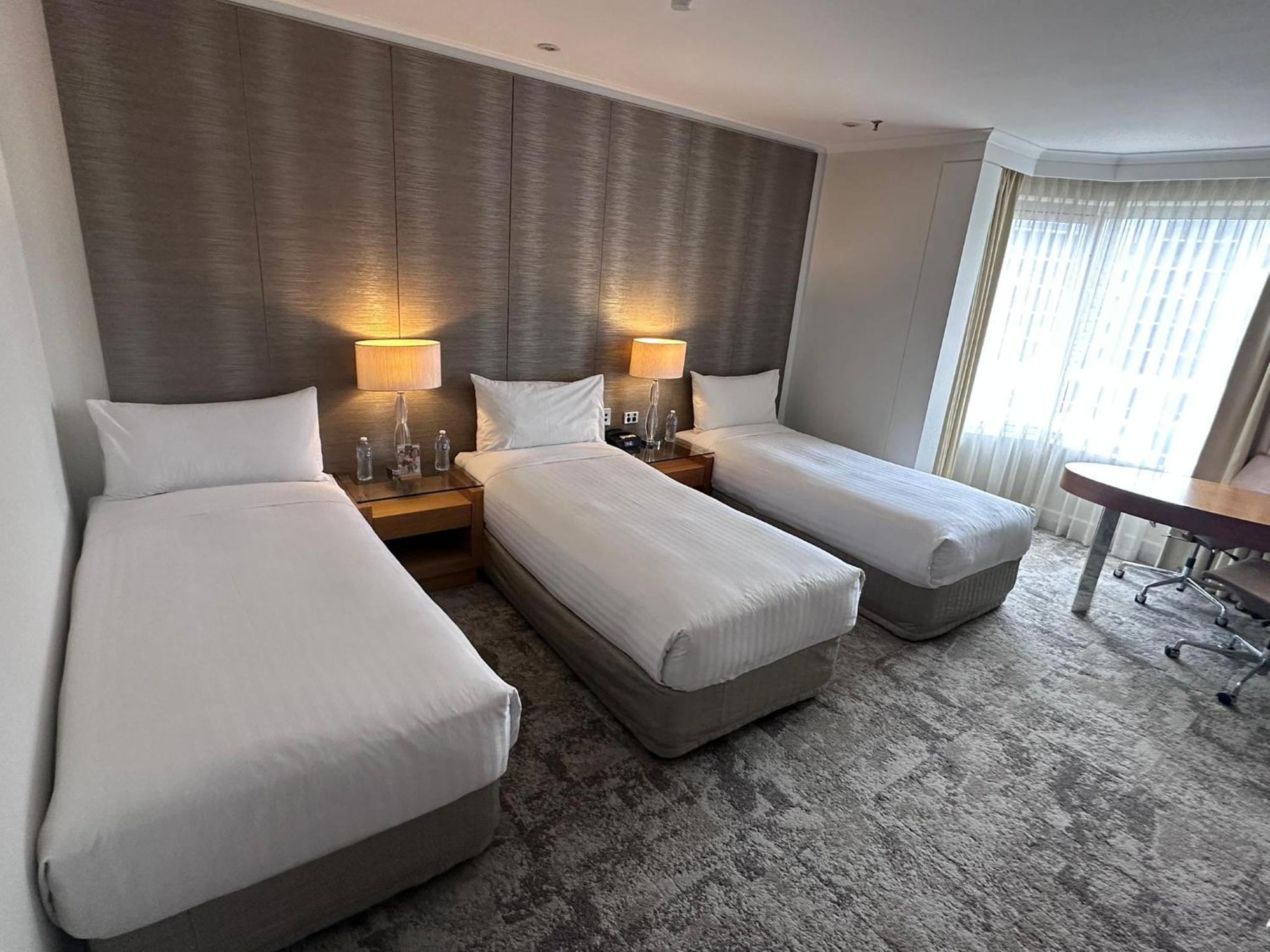 Hotel On Langley Park 4*