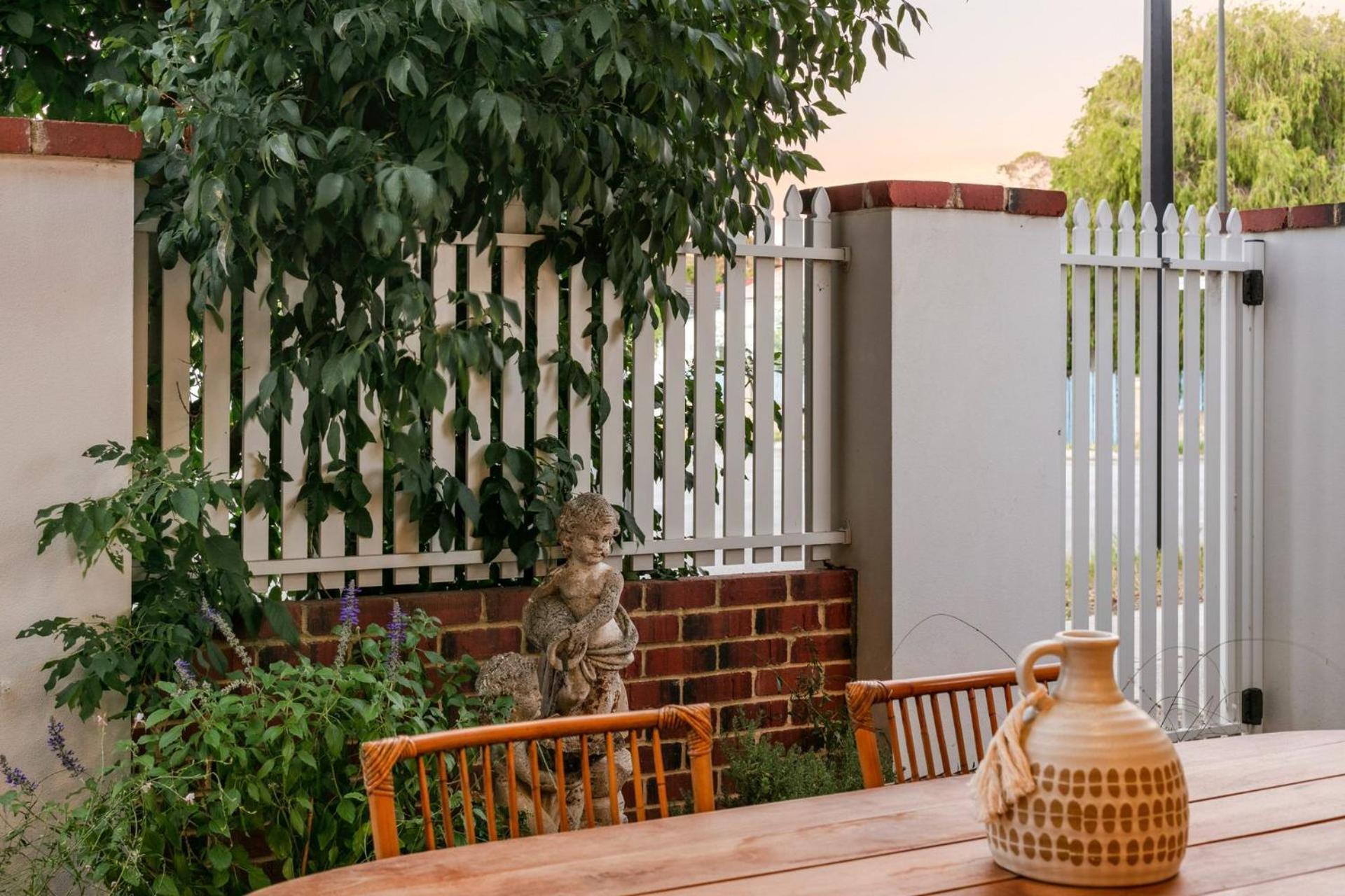 Apartment Terra De Sol A Mediterranean Escape In Perth
