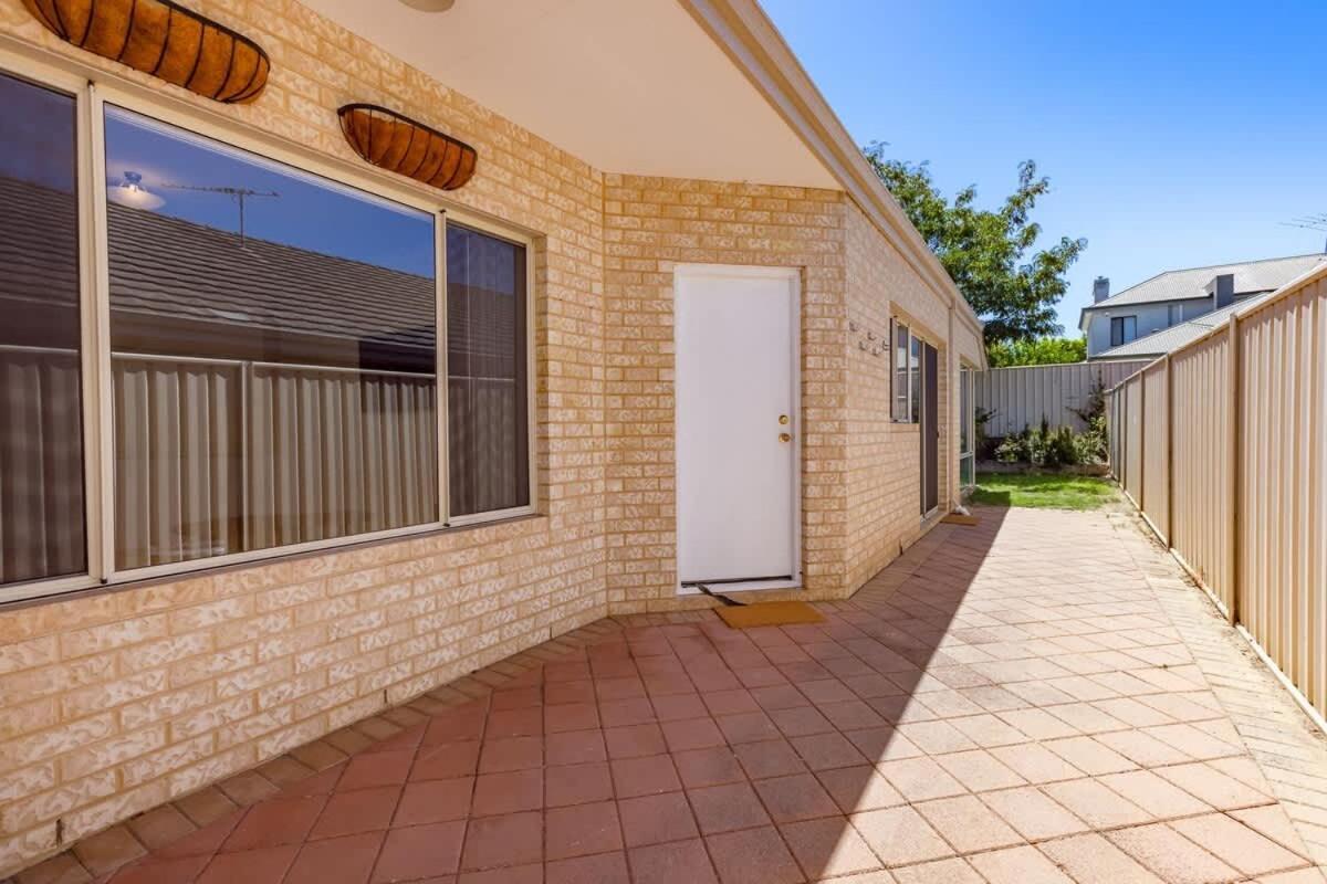 East Vic Park Near Food Hub * Perth