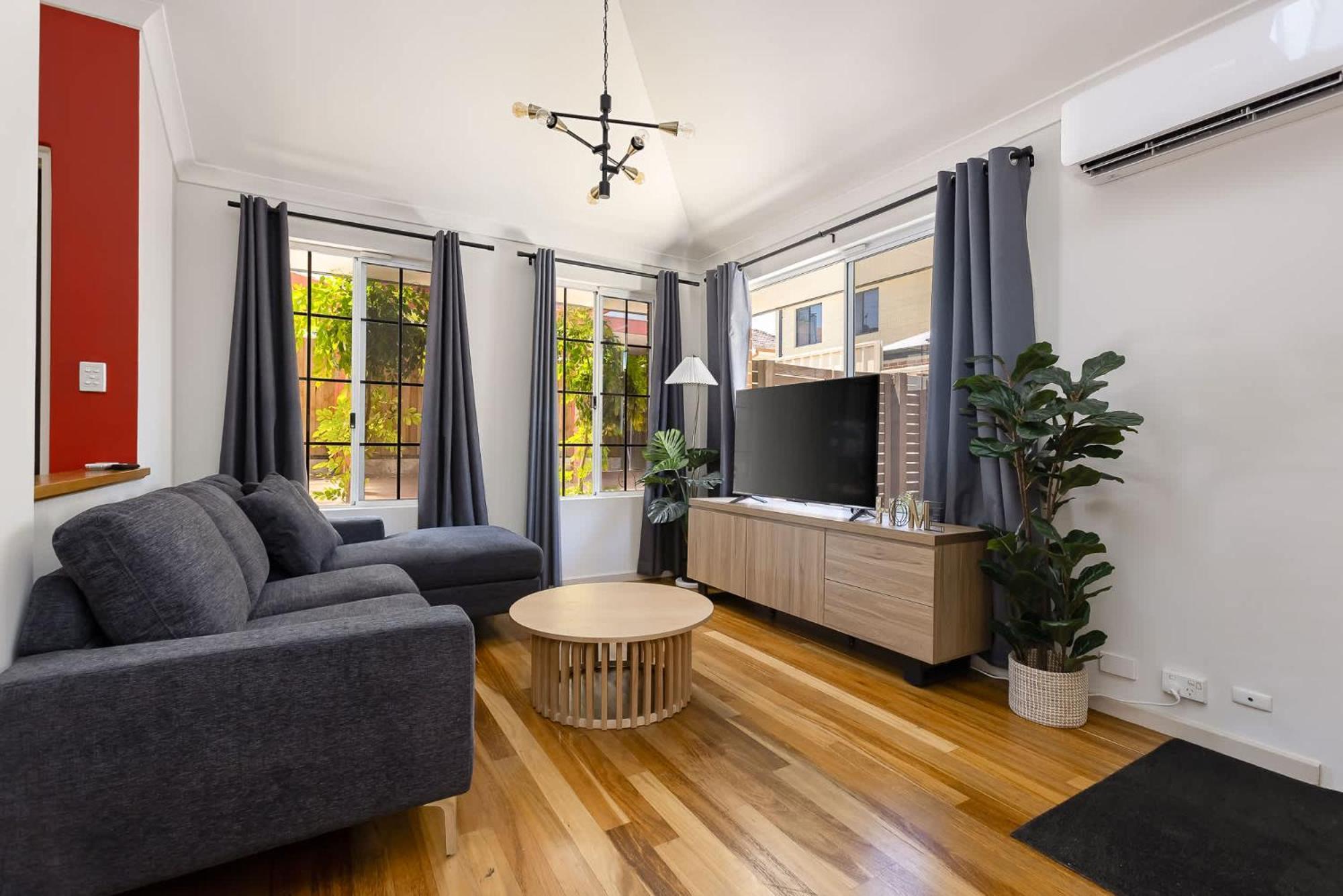 Vic Park Close To Crown Holiday home