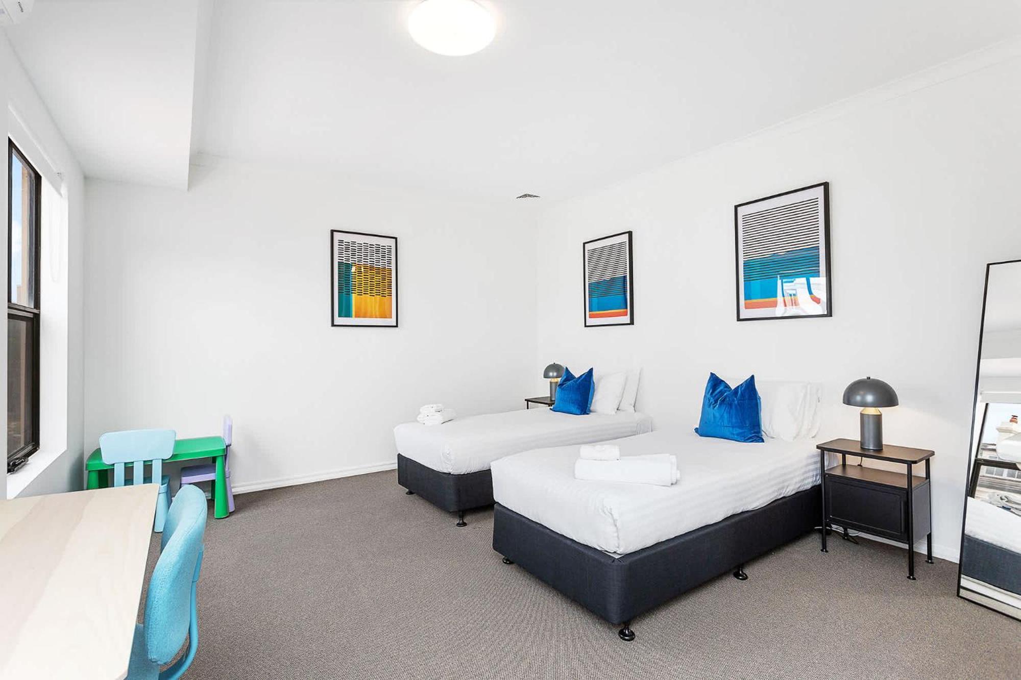Renovated Townhouse In Northbridge Apartemen Perth