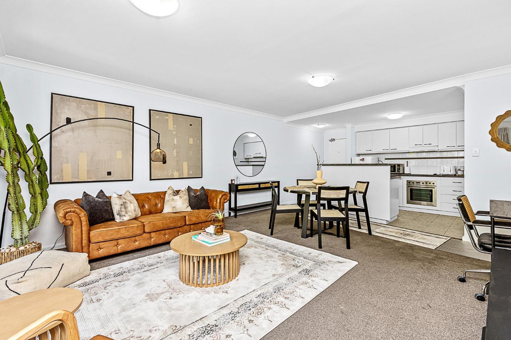Luxe Modern Retreat Designer In Perth