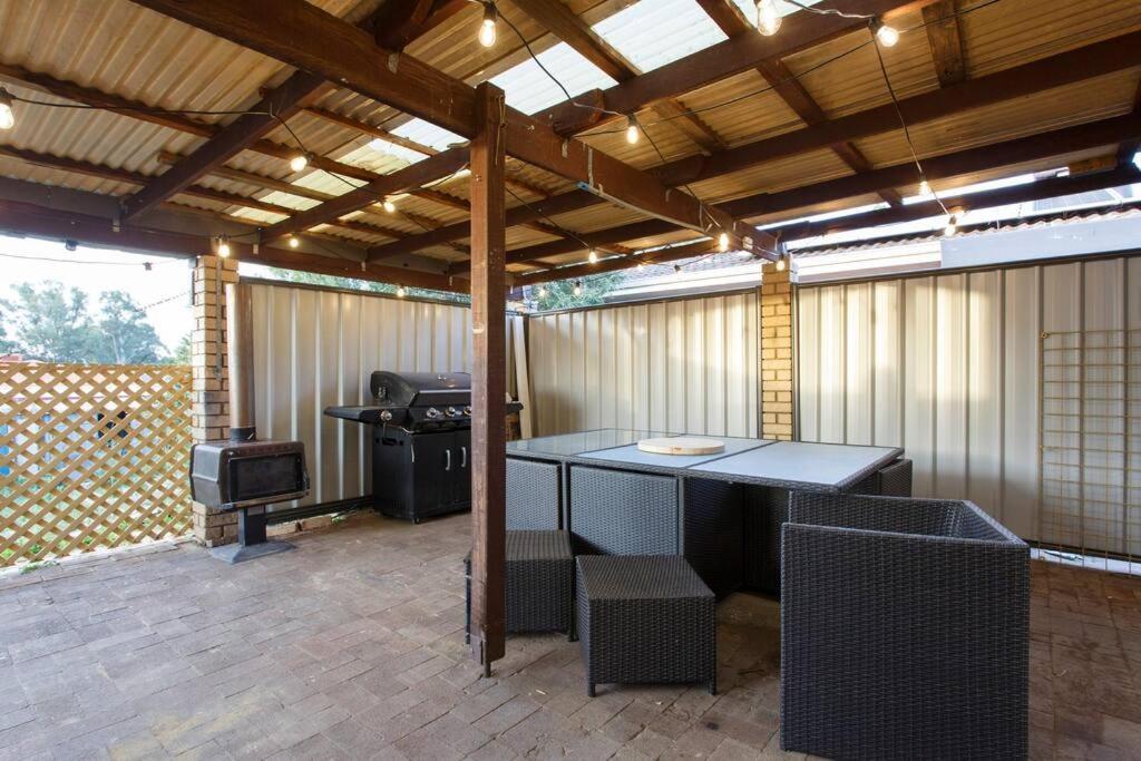 Vila Luxe 3br With Kitchen & Laundry Perth
