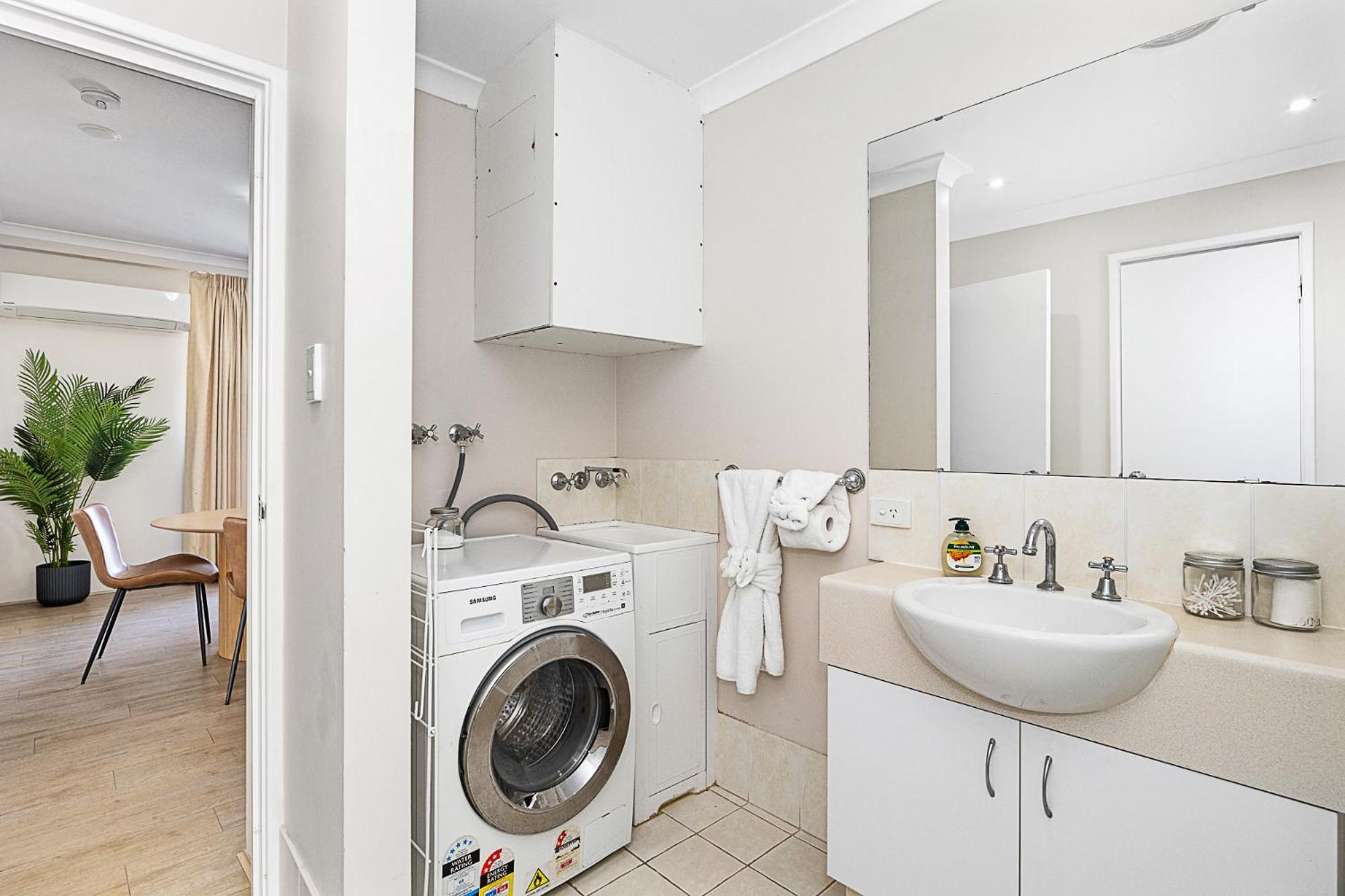 2bdr East Getaway Apartment