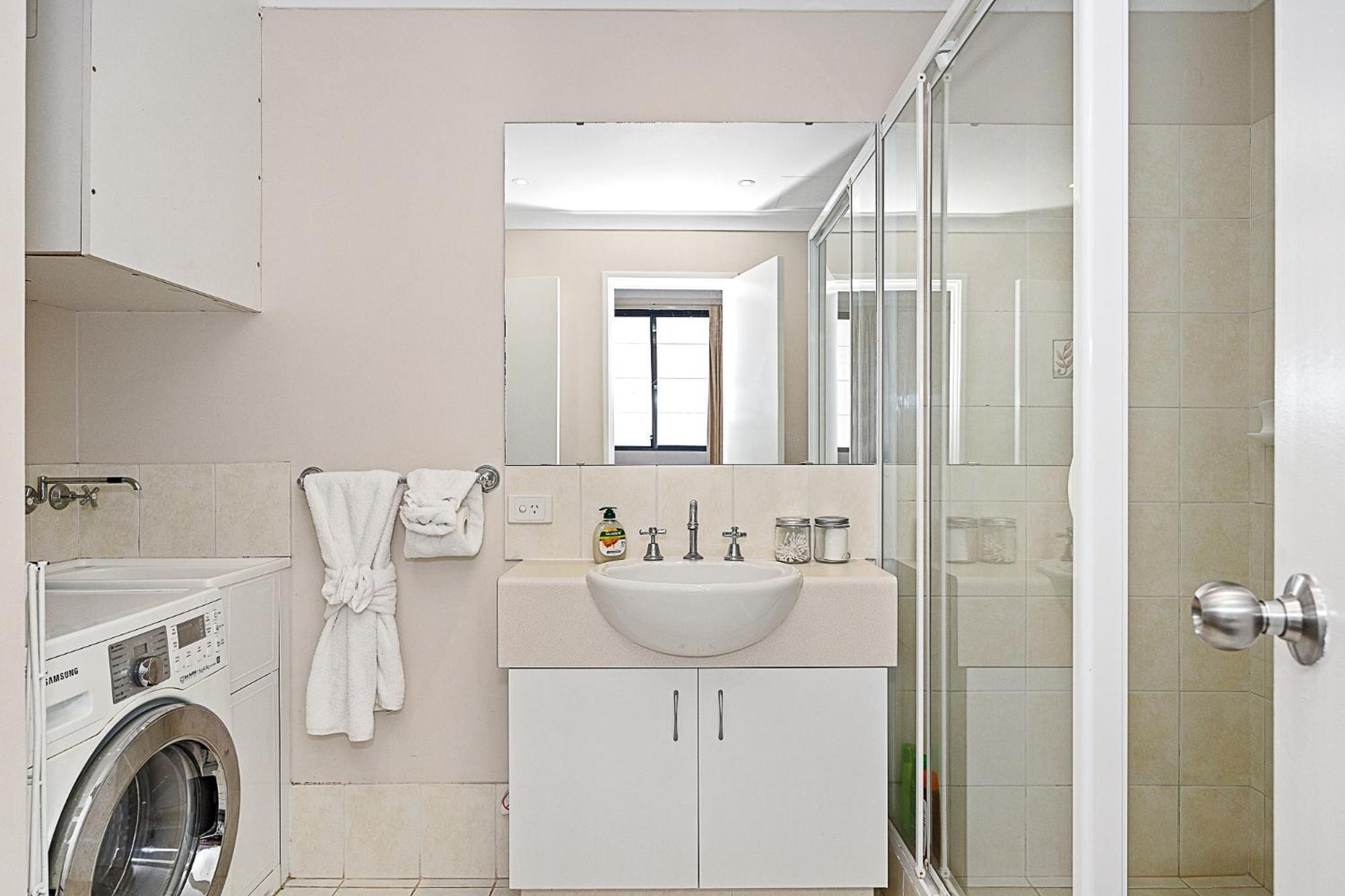 2bdr East Getaway Apartment
