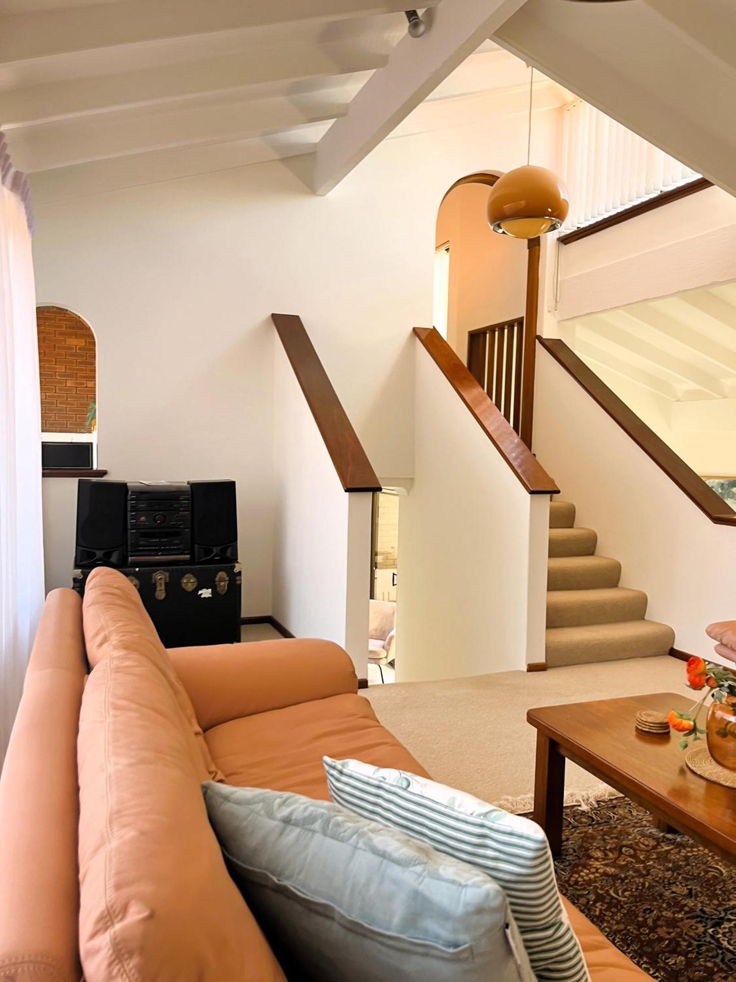 17 Rare Urban Style 4br Nedlands &pool Rumah liburan Perth