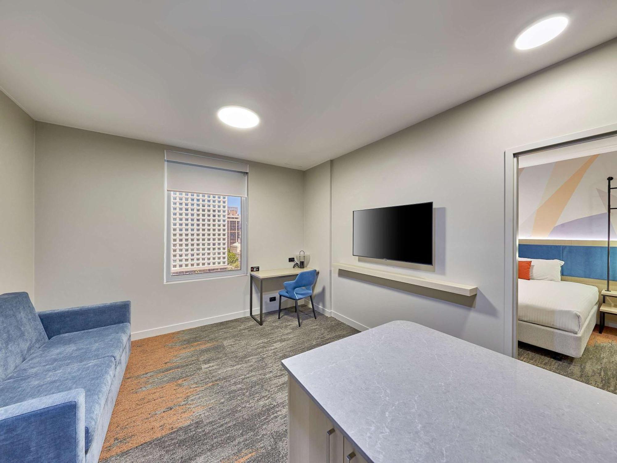 Ibis Perth