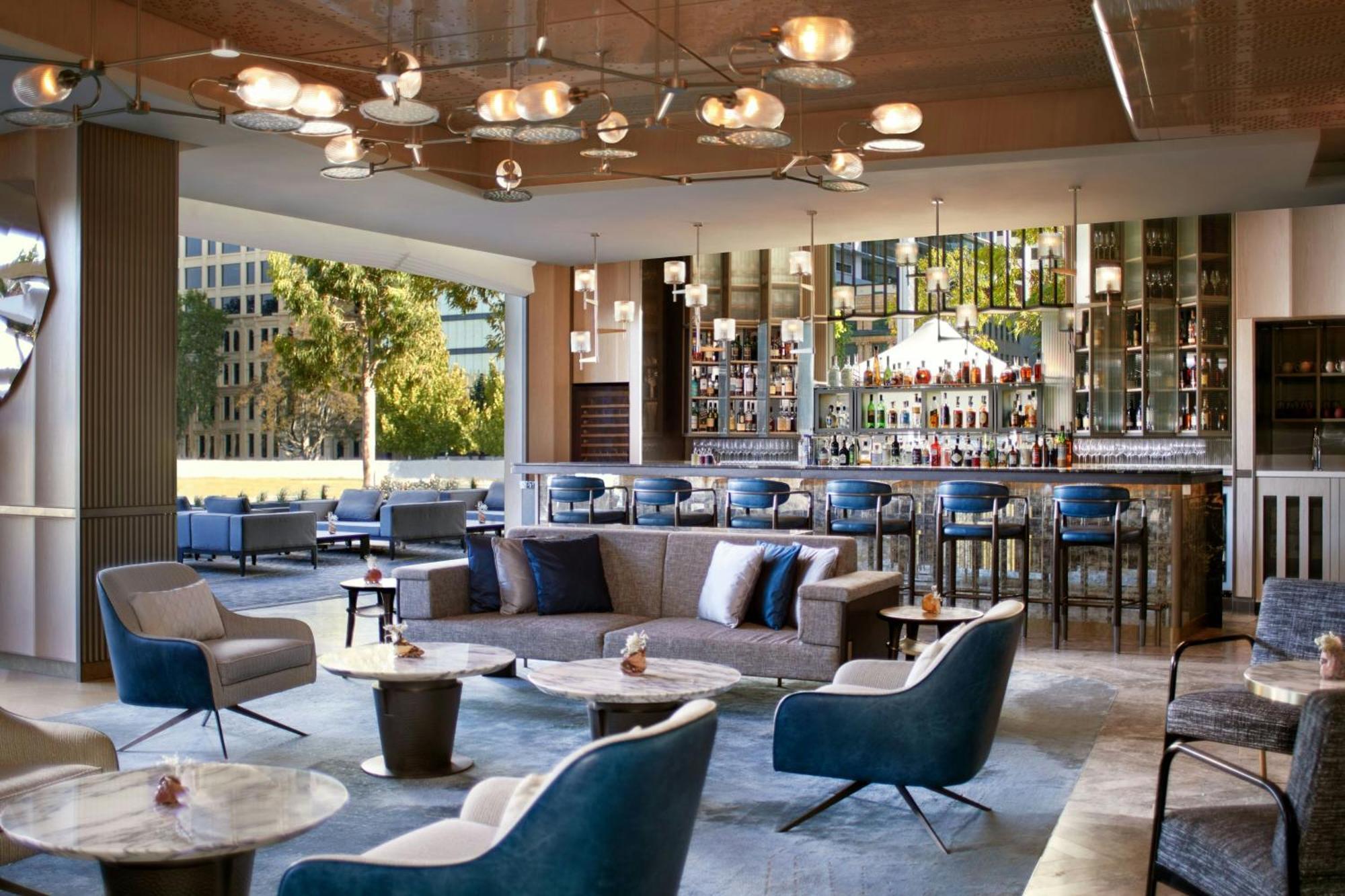 The Ritz-carlton, Hotel