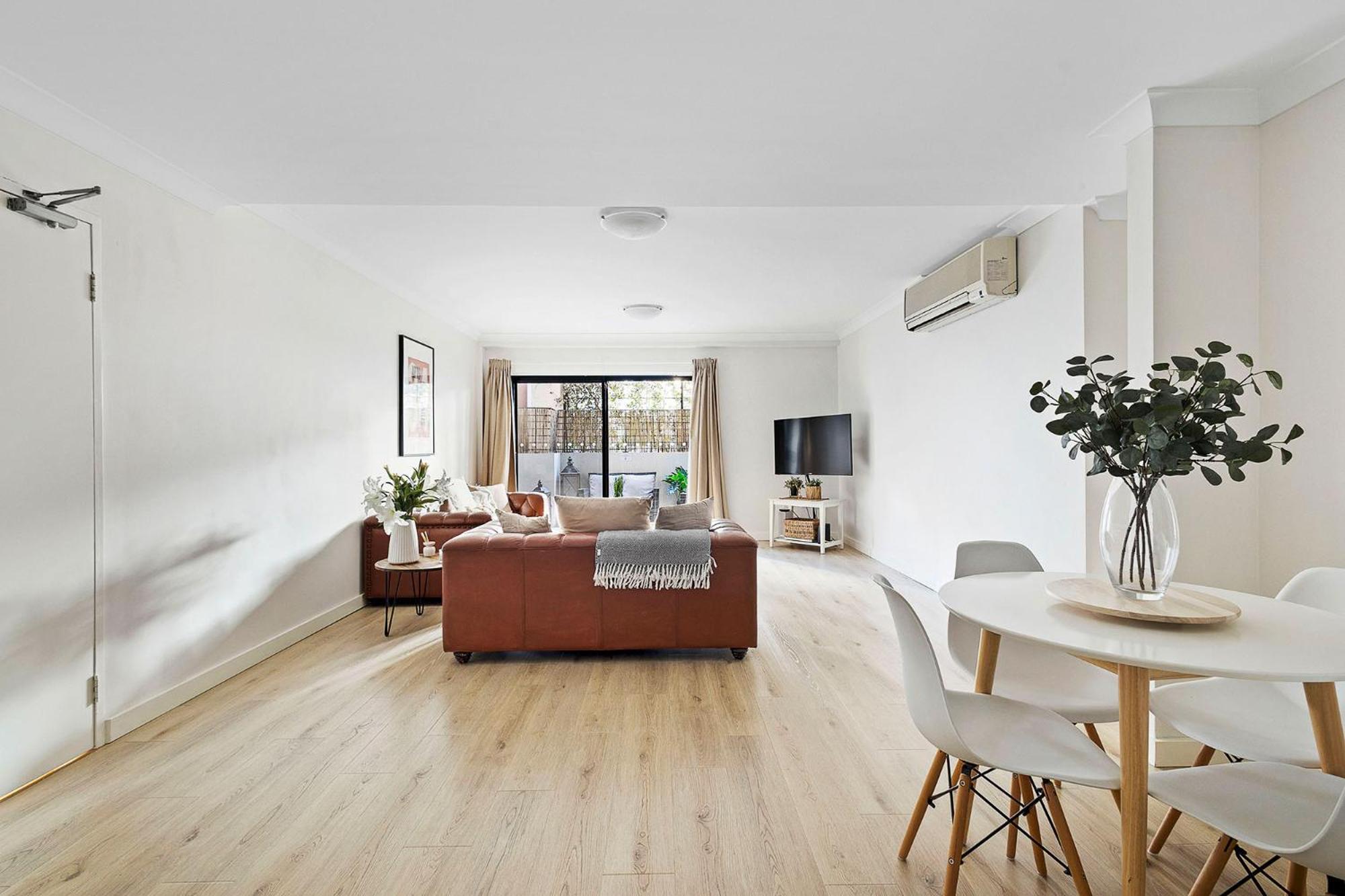 Apartemen 2 Paradise Pool Parking Huge 1br Cbd Perth