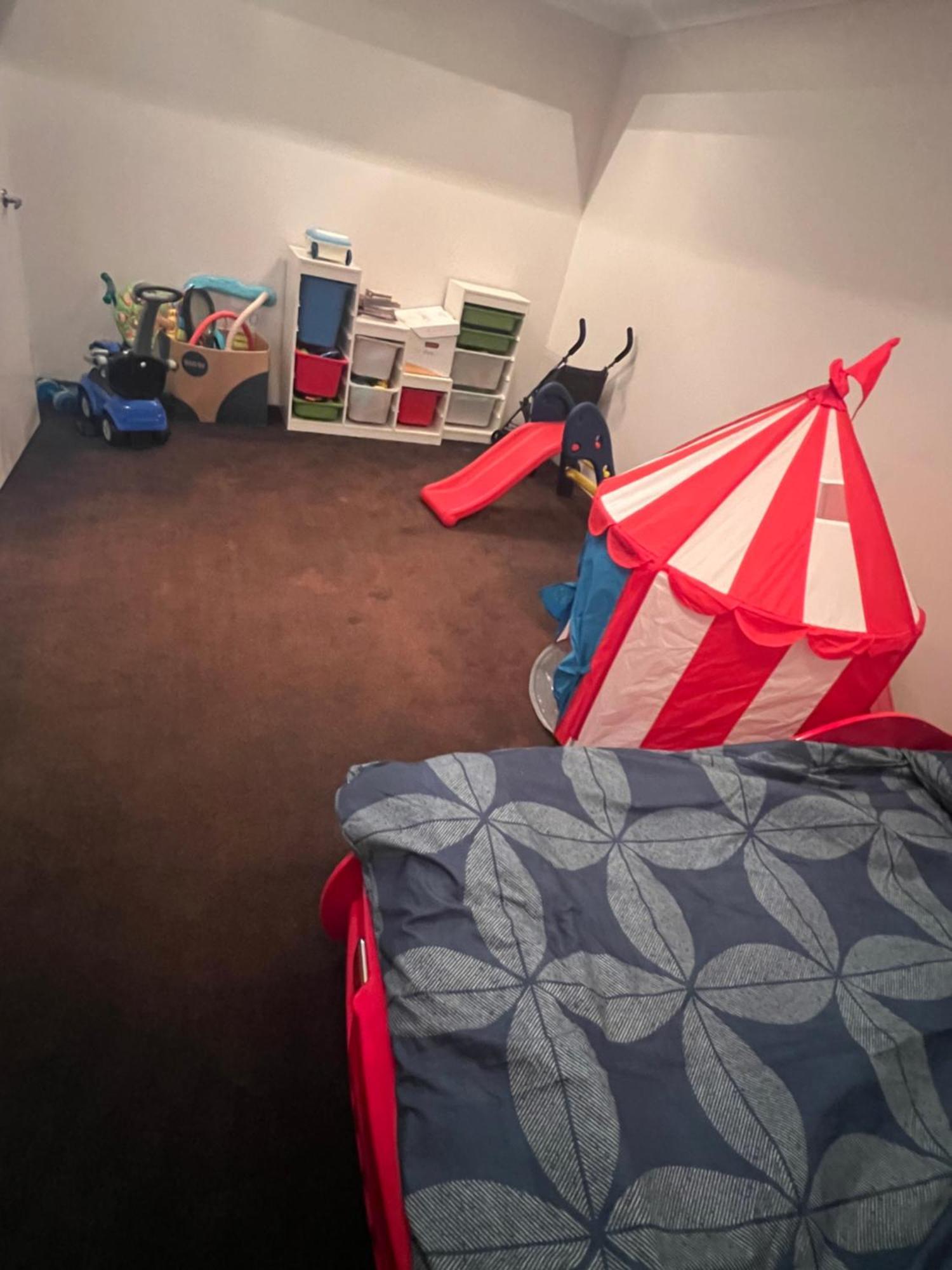 Spacious Lovely Holiday home Perth