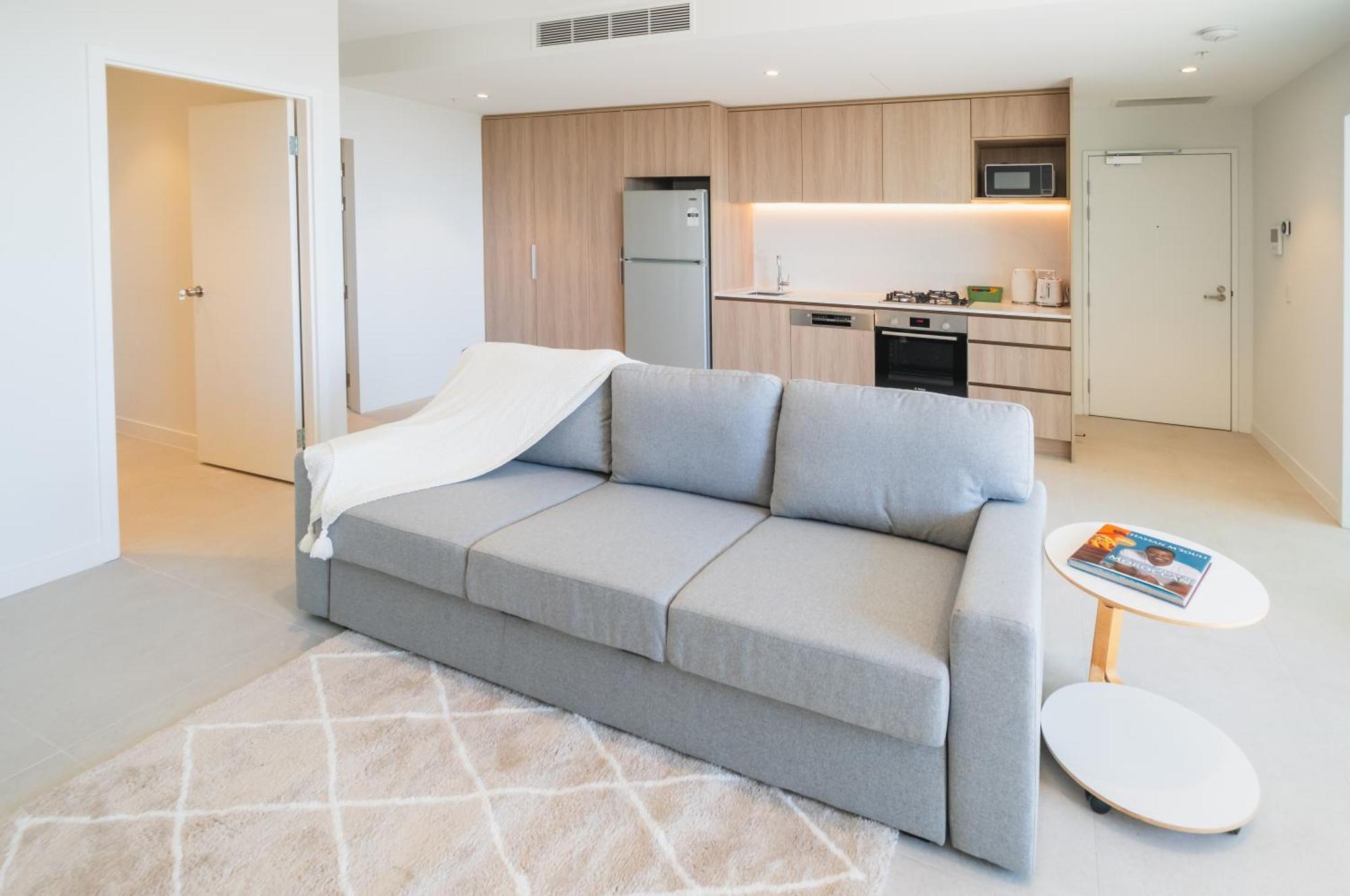 Luxury Downtown Apt - Sunset Views, Pool & Gym Perth