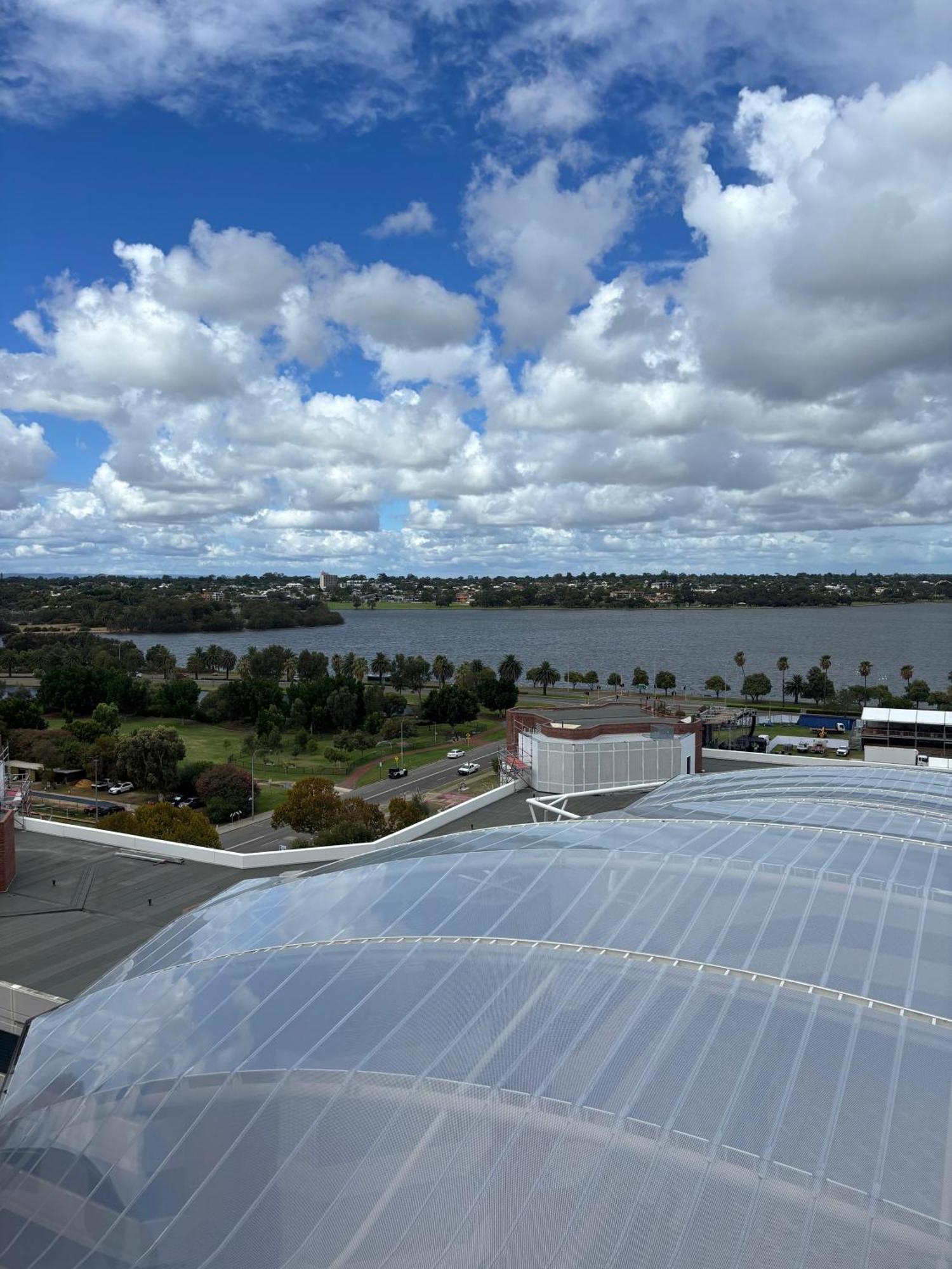 On Langley Park Hotel Perth