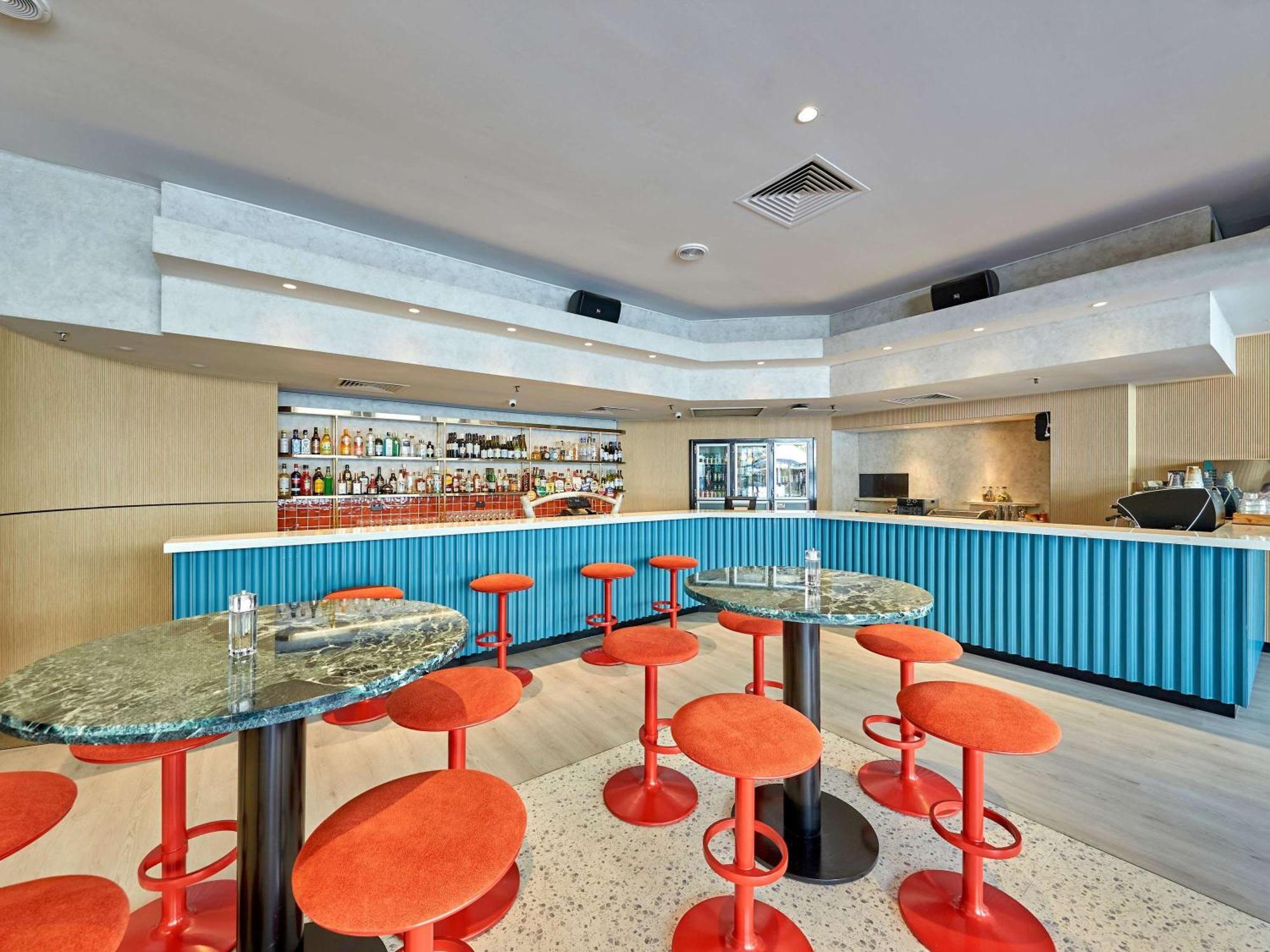 Ibis Hotel 4*