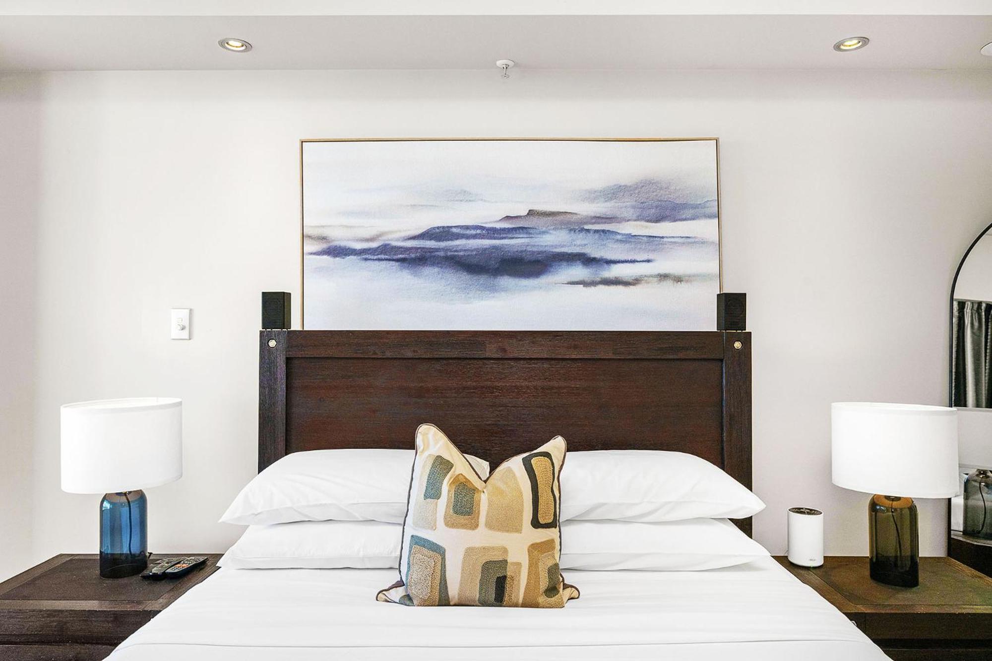 Executive Riverfront Retreat With Stunning Views Pangsapuri Perth