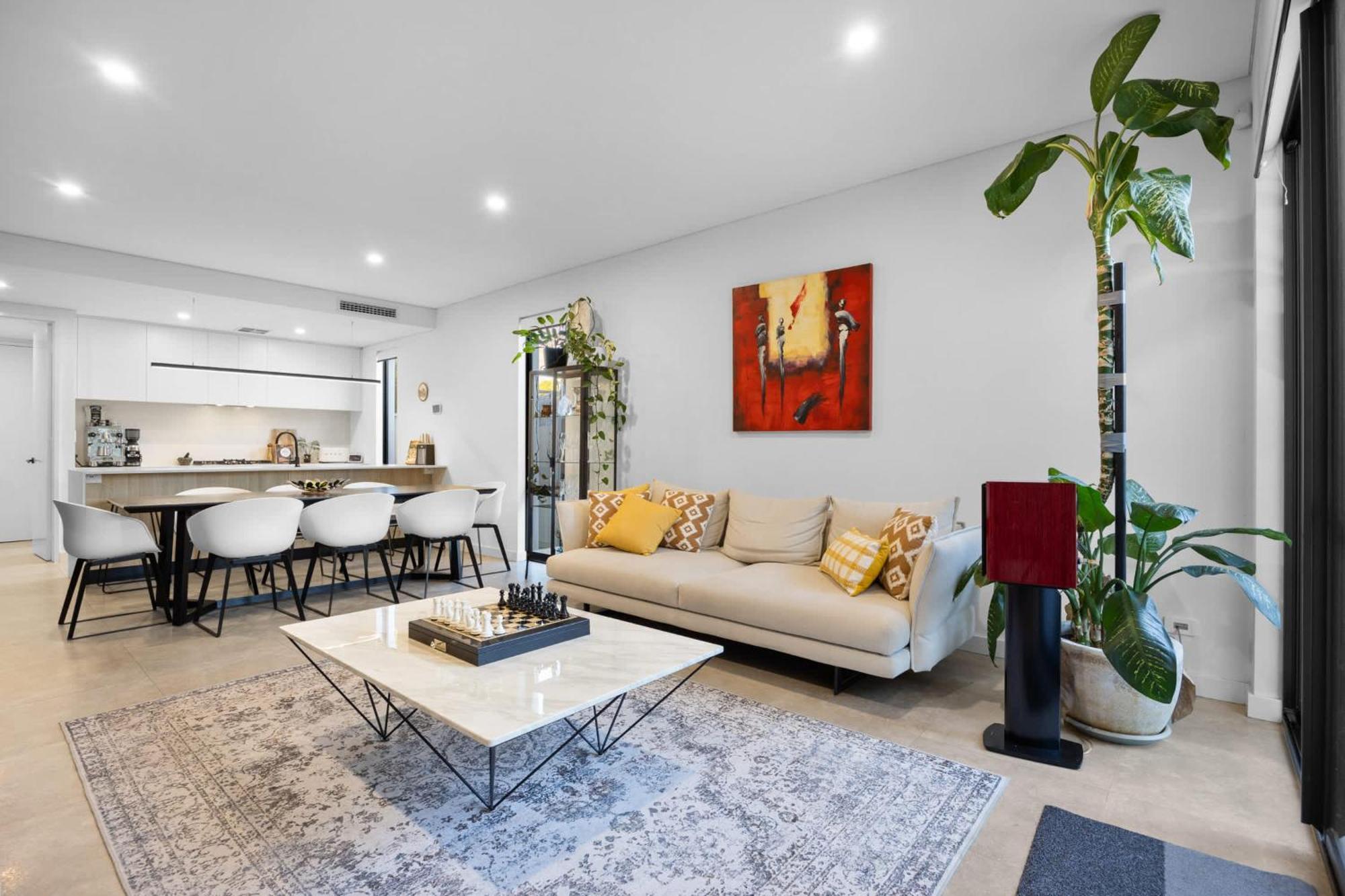 Stylish Mount Lawley Retreat Walk To Beaufort Street Perth