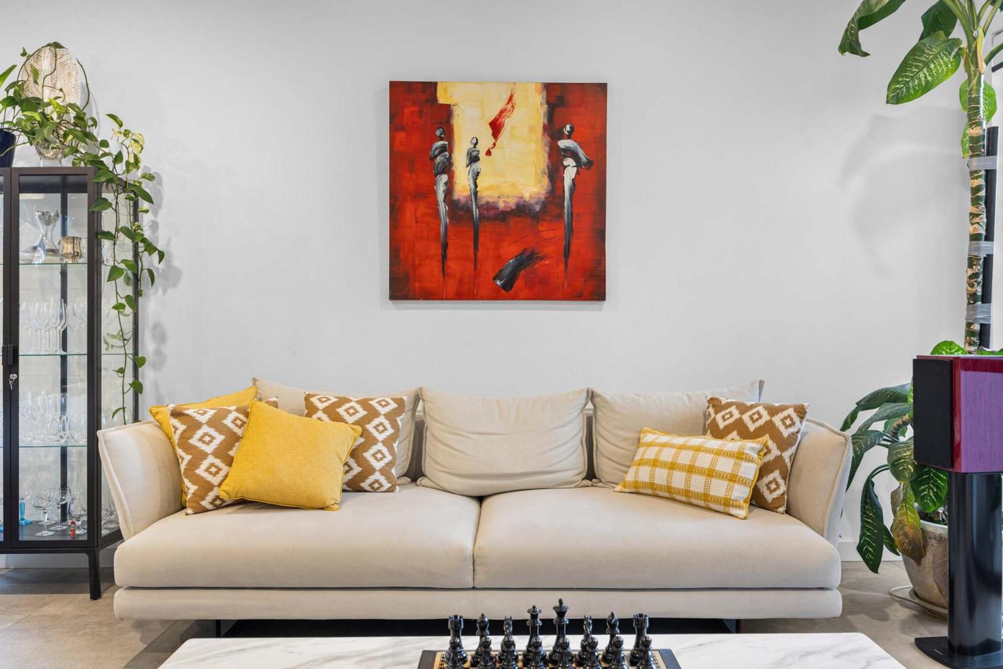 Stylish Mount Lawley Retreat Walk To Beaufort Street *