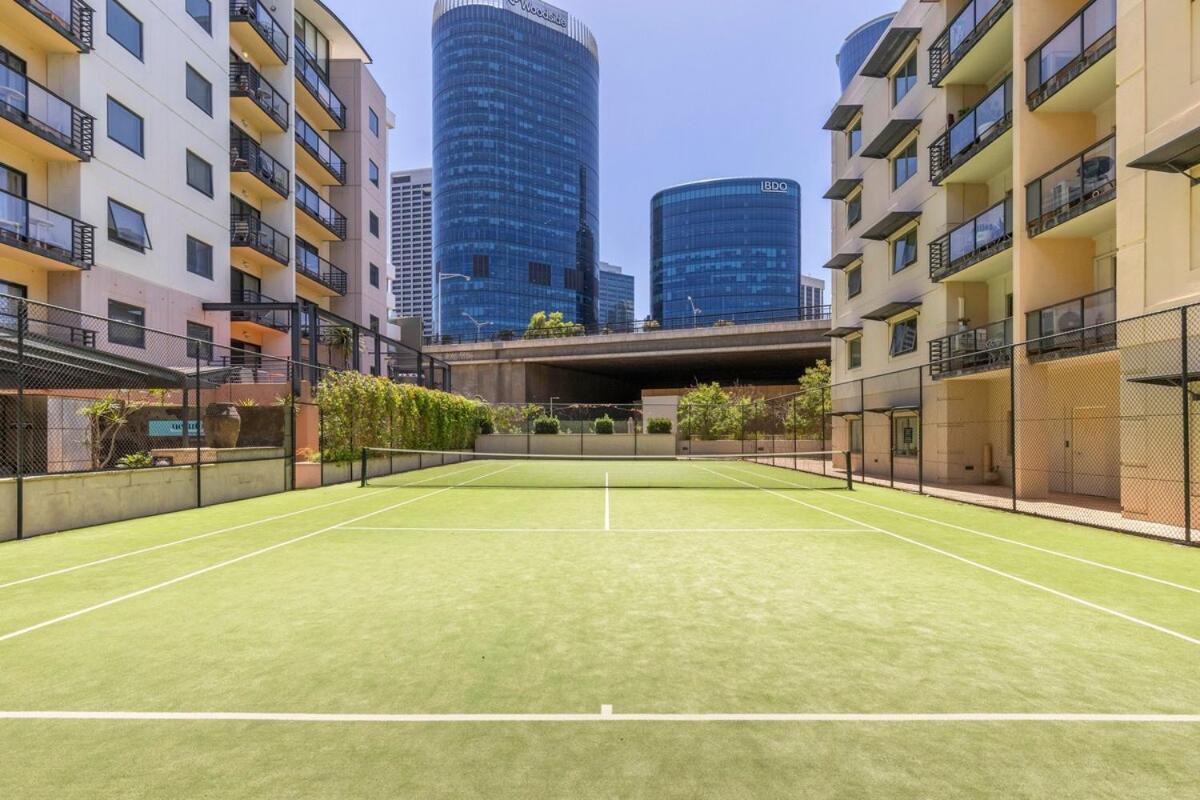 Apartment 2xfree Parking - Pool - Gym Wi-fi