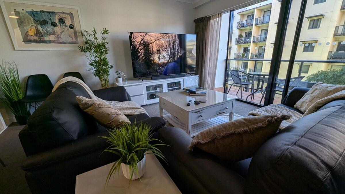 2xfree Parking - Pool - Gym Wi-fi Apartment *