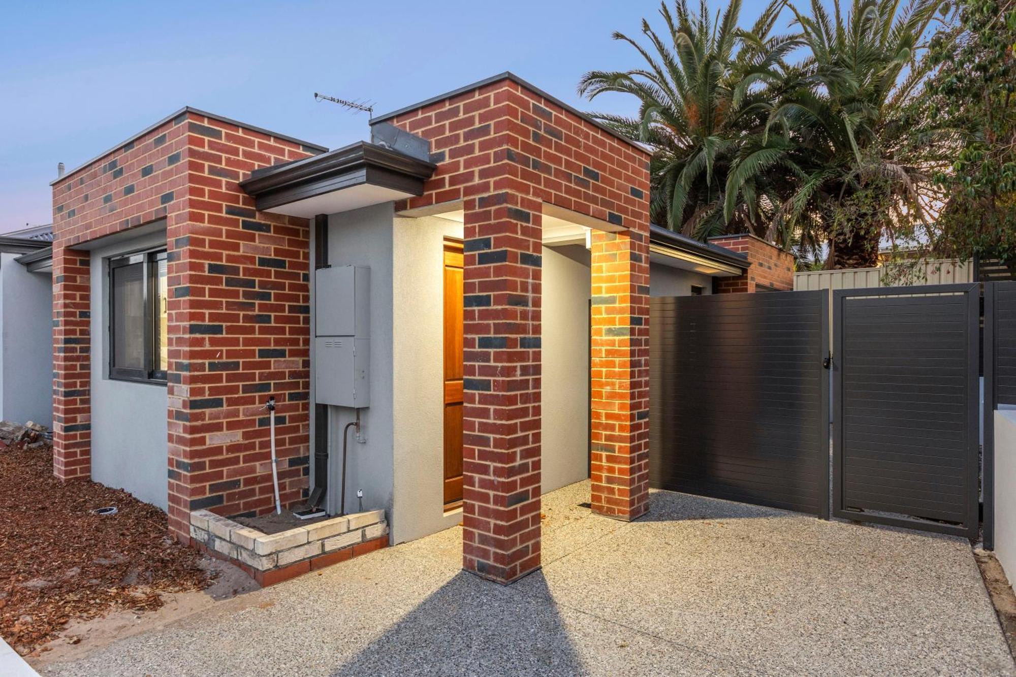 Guest house Private Bedroom Affordable Premium Modern Walk To Curtin University-shared Kitchen & Living Areas Perth