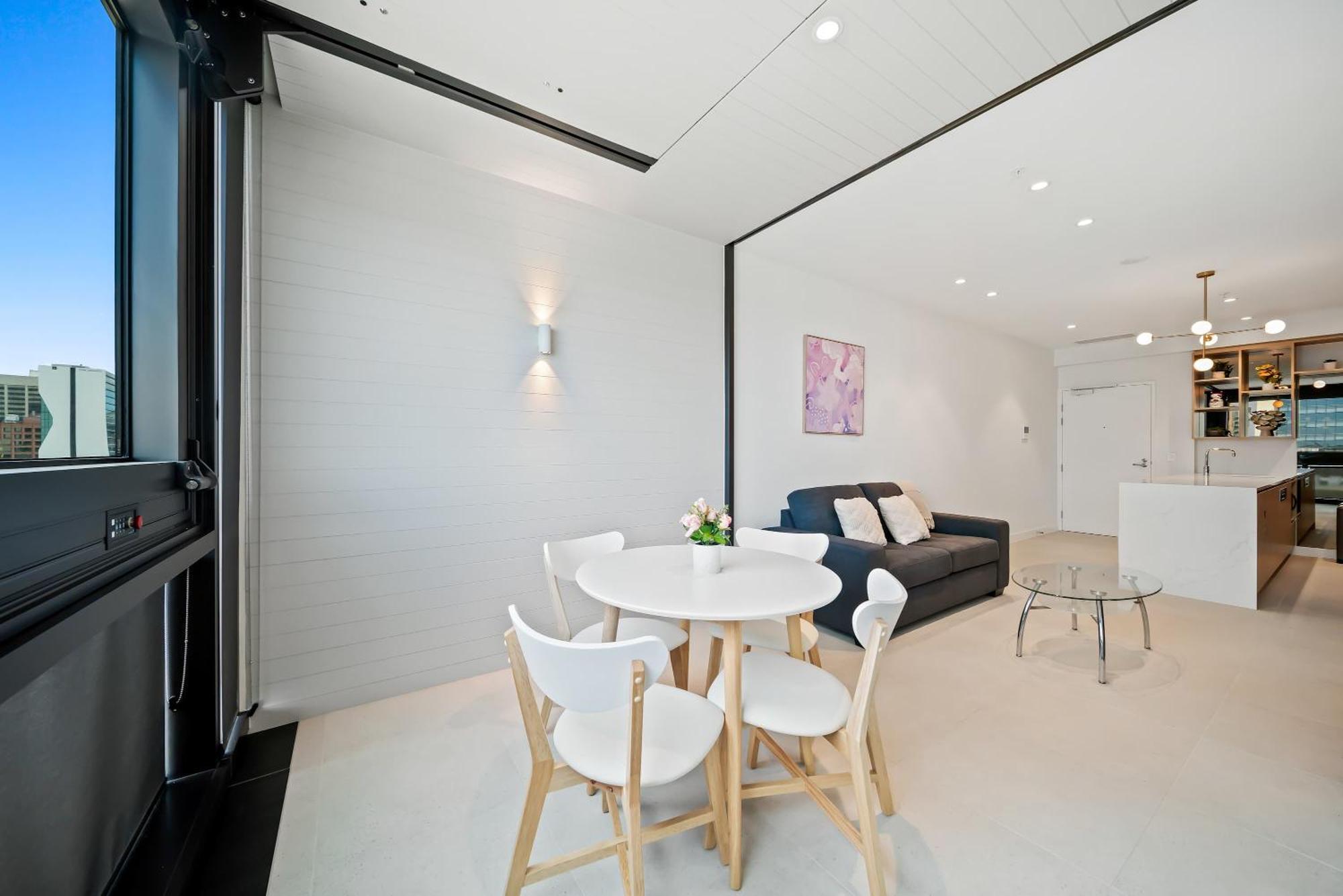Apartment Luxury Cbd With Pool & Gym - Sleeps 3 Perth