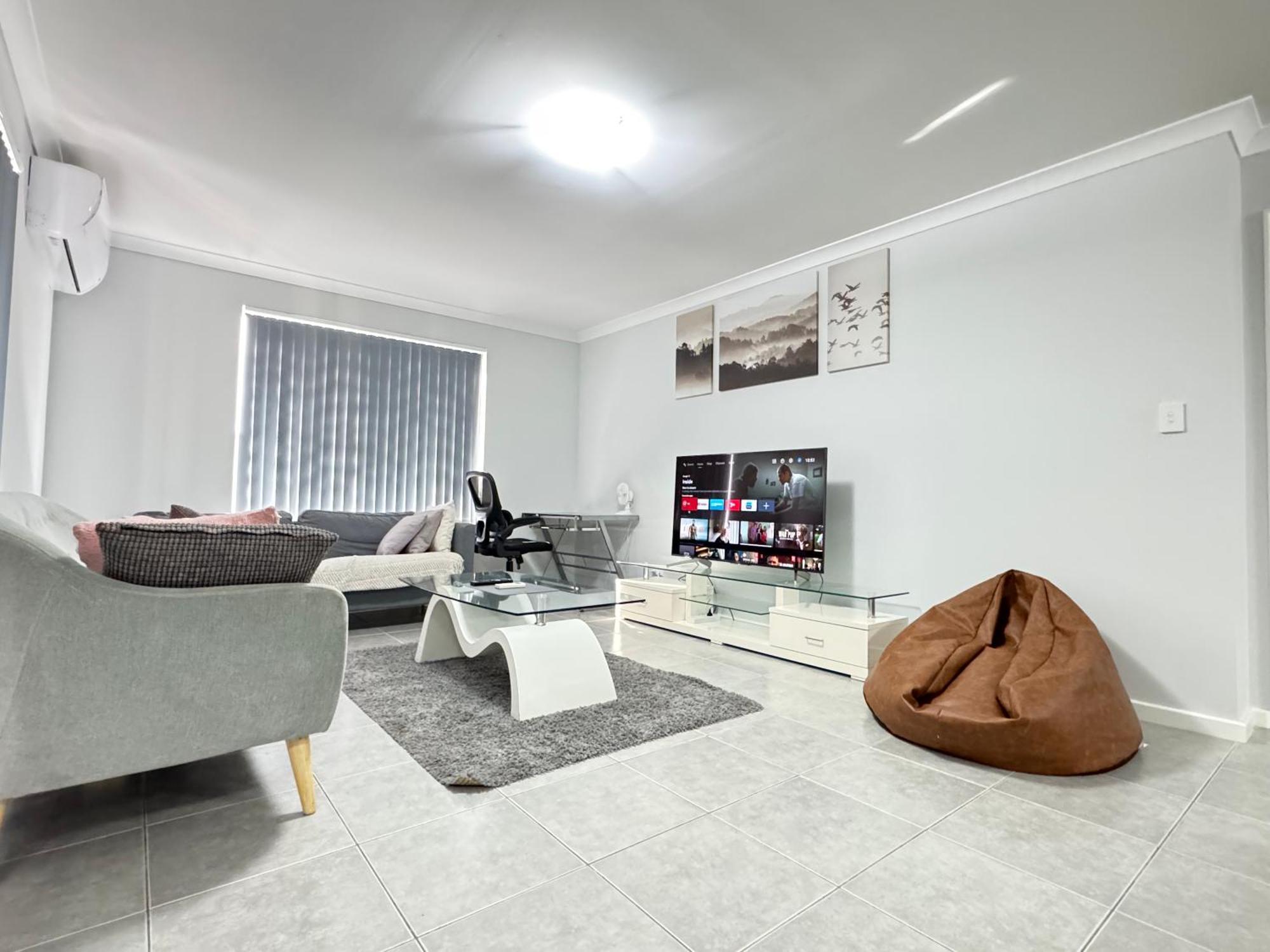 Blissful Modern *