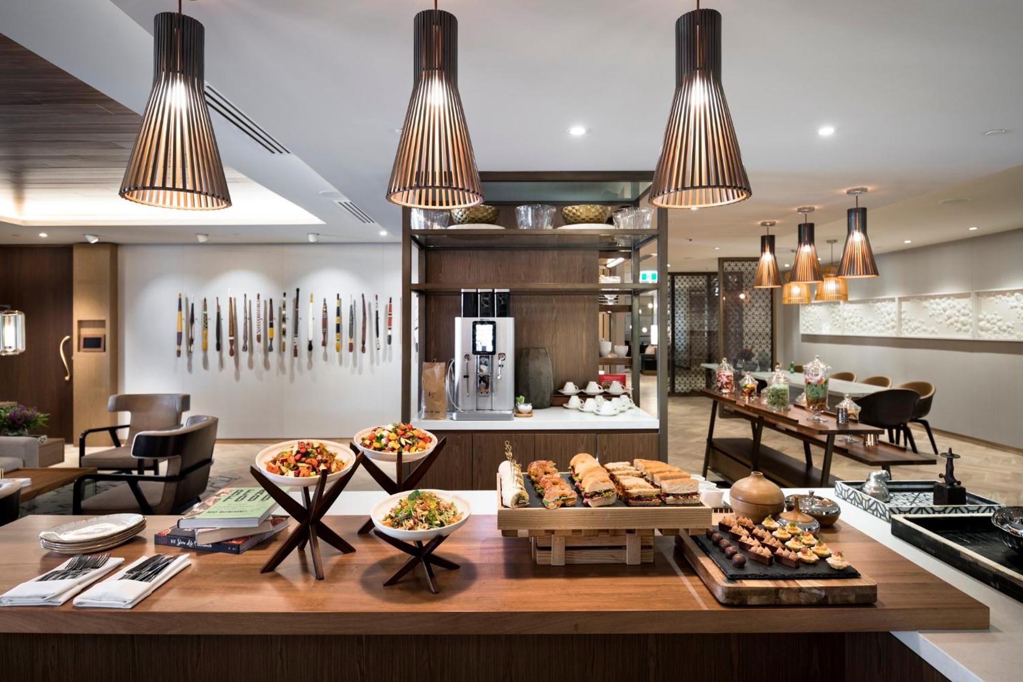 Intercontinental Centre By Ihg Hotel 5*
