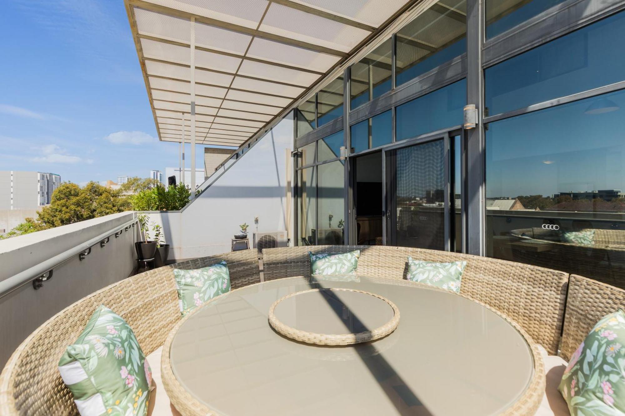 Apartment Penthouse In Northbridge