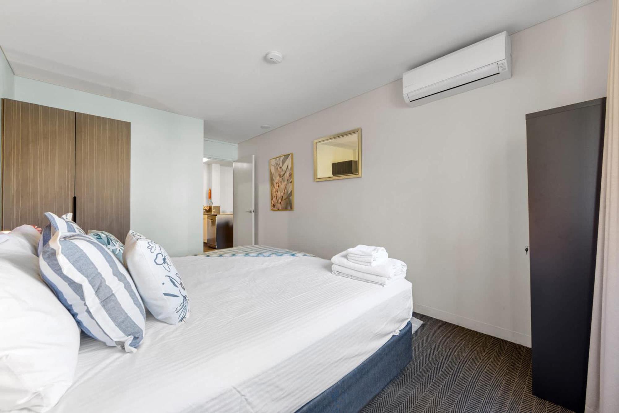 Stylish 2-bedroom In The Heart Of Apartment *