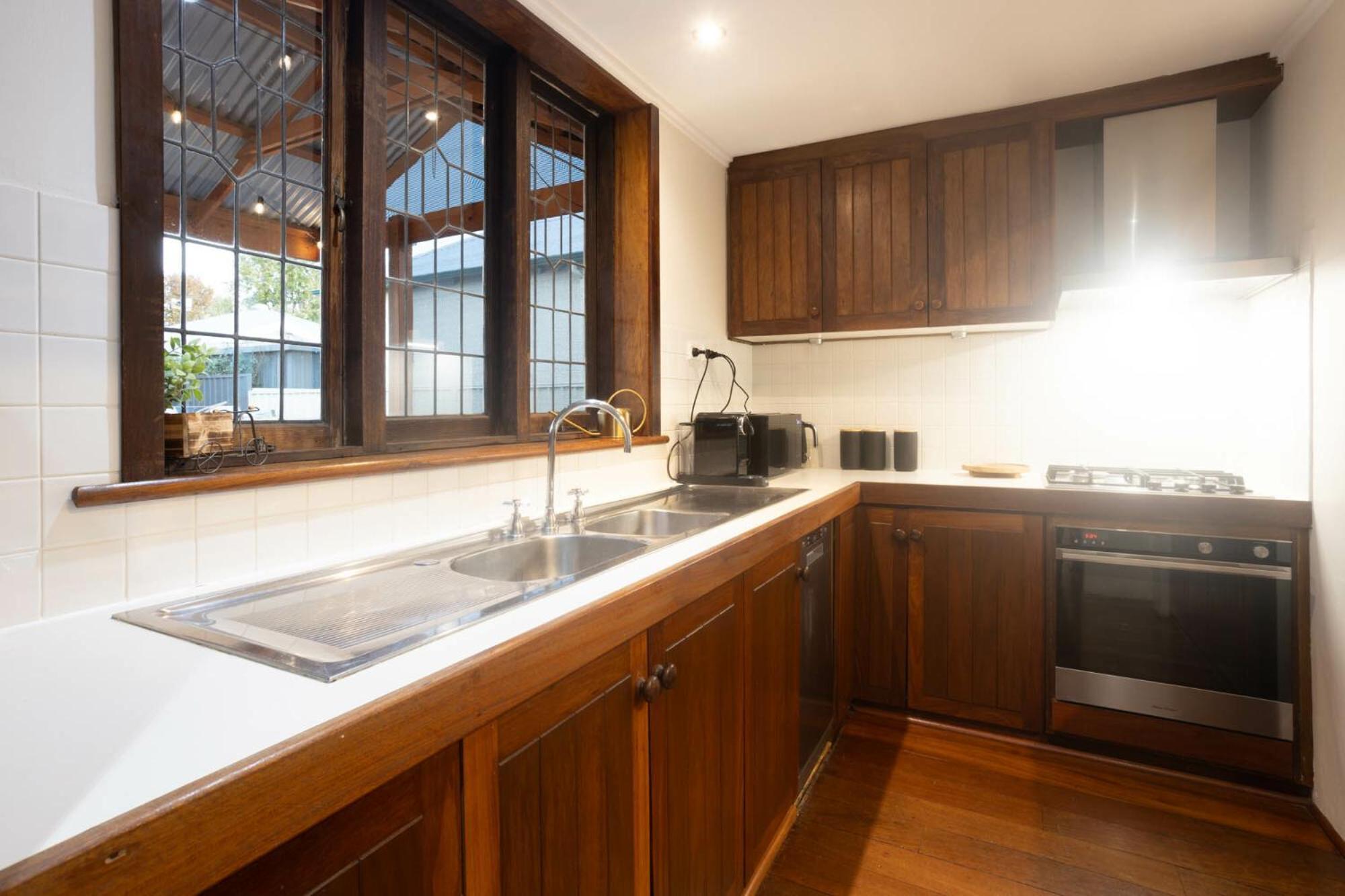 Pet Friendly 2br With Parking And Patio Perth