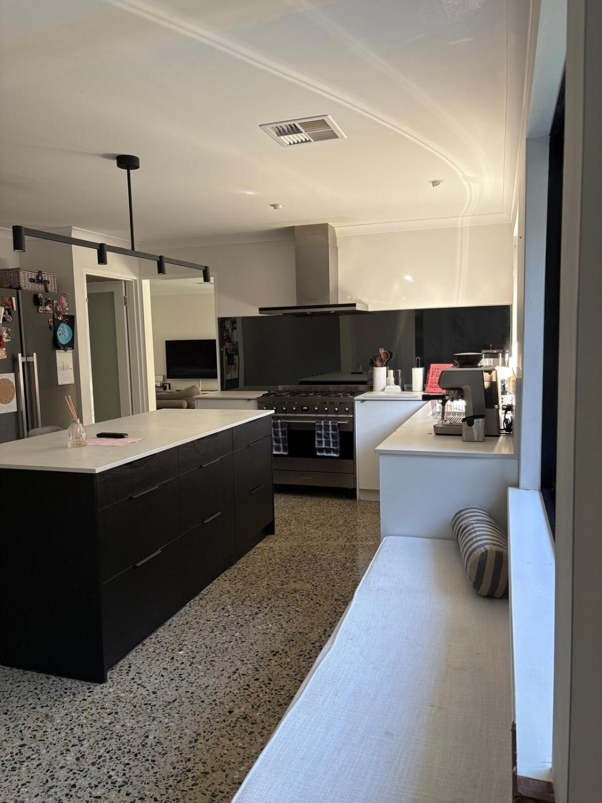 Holiday home Westerly House - A Luxe Mullaloo Retreat