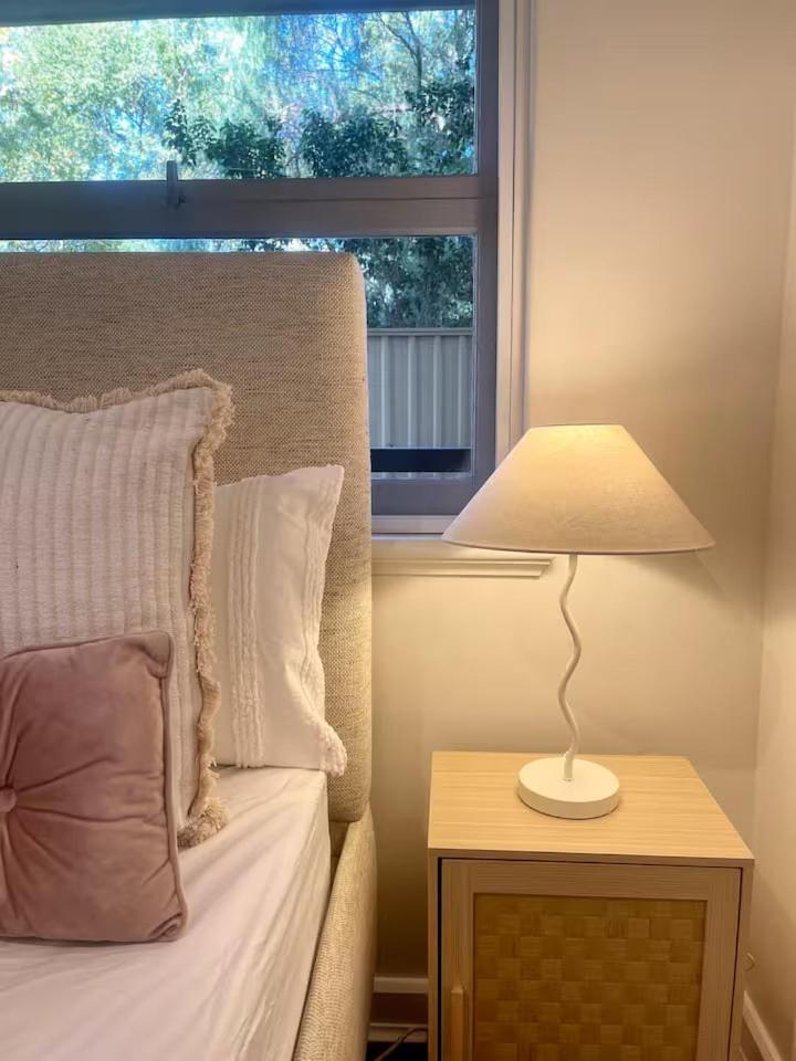 Apartment One Bedroom Steps From The