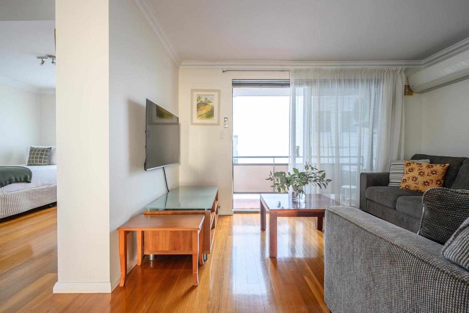 10 Tranquil Charm West 2br Parking
